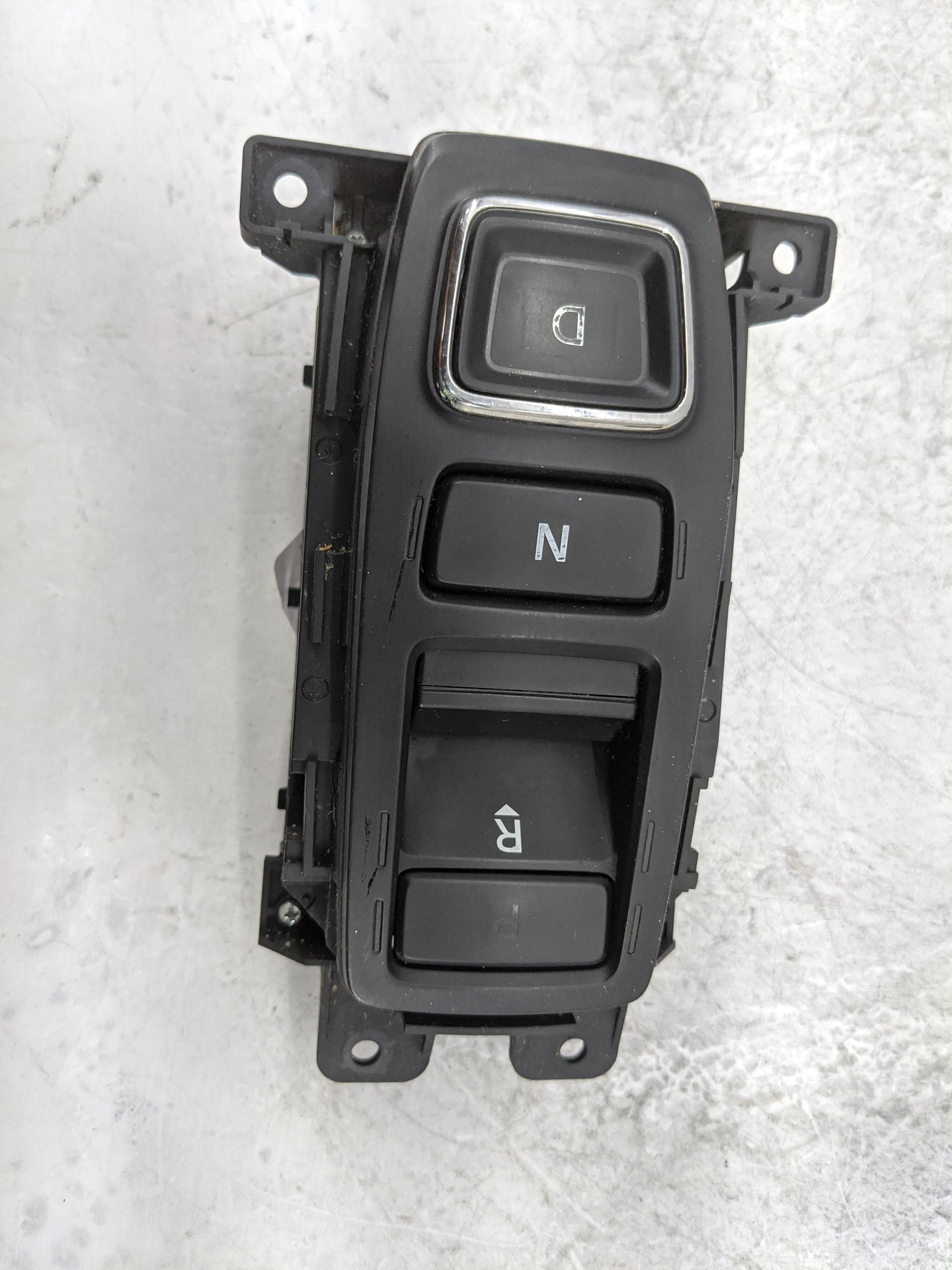 2018 Honda Accord Floor Console Assembly Shifter - Oemusedautoparts1.com
