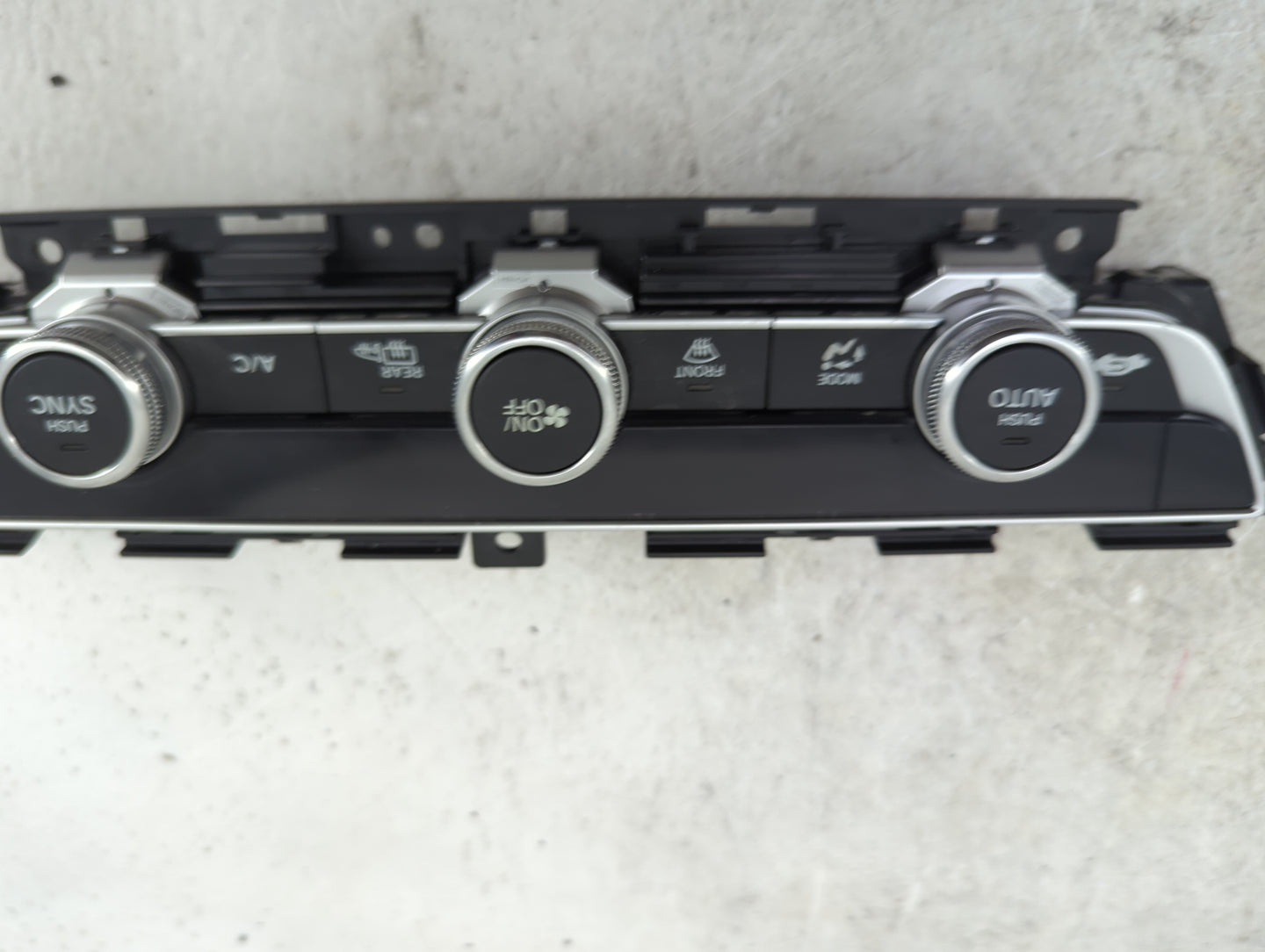 2018-2020 Honda Accord Climate Control Module Temperature AC/Heater Replacement P/N:79610TVAA316M1 SANWA2A413G Fits OEM Used