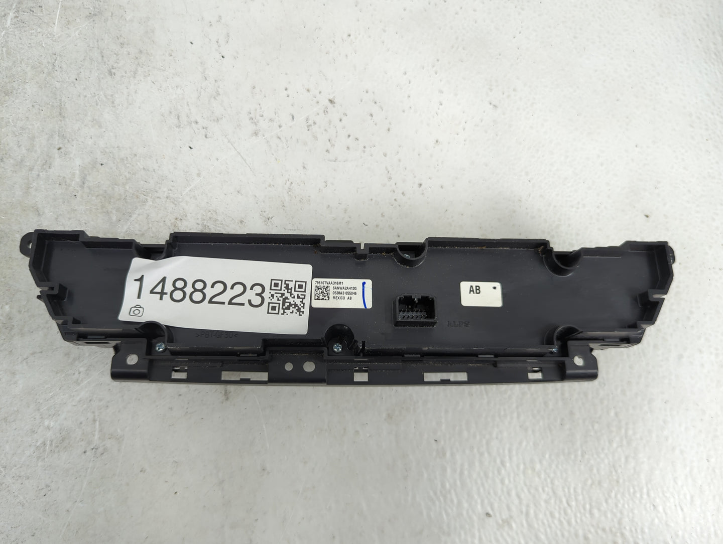 2018-2020 Honda Accord Climate Control Module Temperature AC/Heater Replacement P/N:79610TVAA316M1 SANWA2A413G Fits OEM Used