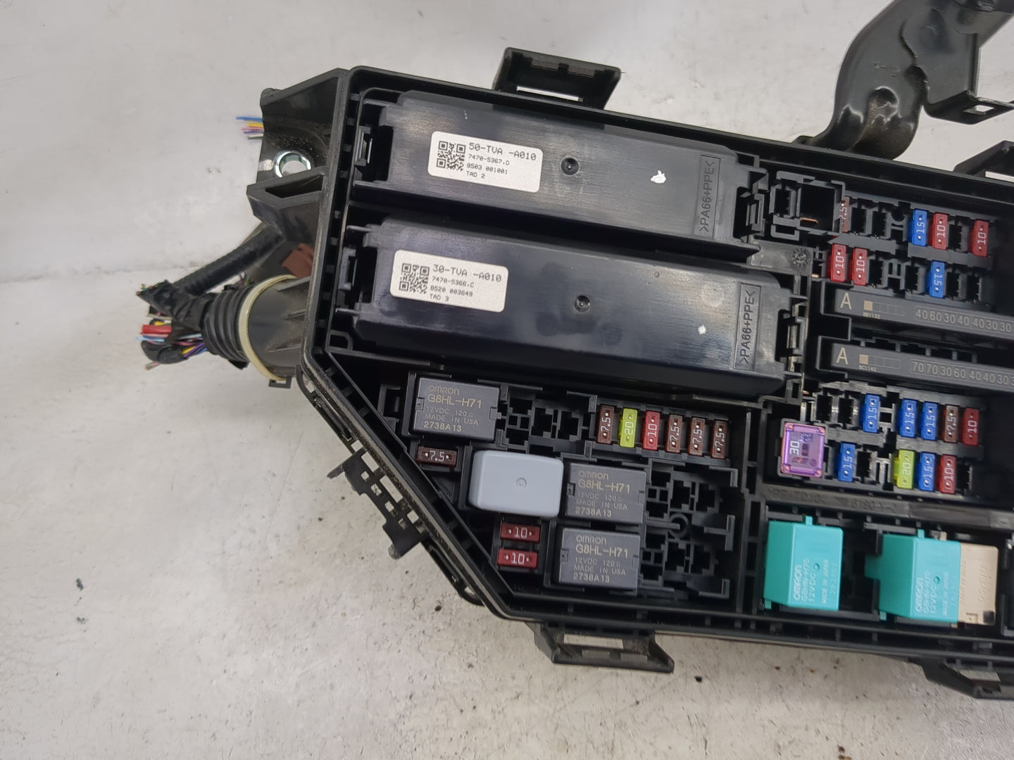 2018-2020 Honda Accord Fusebox Fuse Box Panel Relay Module P/N:38809-TVA-A020 38809-TVA-A120, 50-TVA-A010 Fits Fits 2018 201