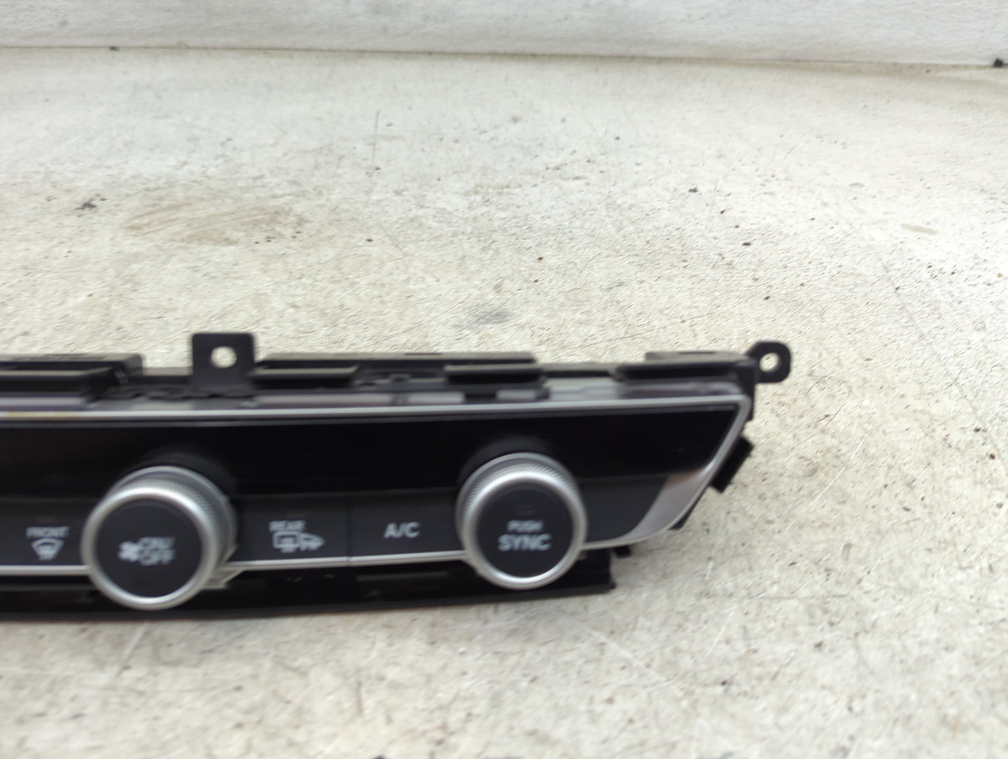 2018-2022 Honda Accord Climate Control Module Temperature AC/Heater Replacement Fits Fits 2018 2019 2020 2021 2022 OEM Used 