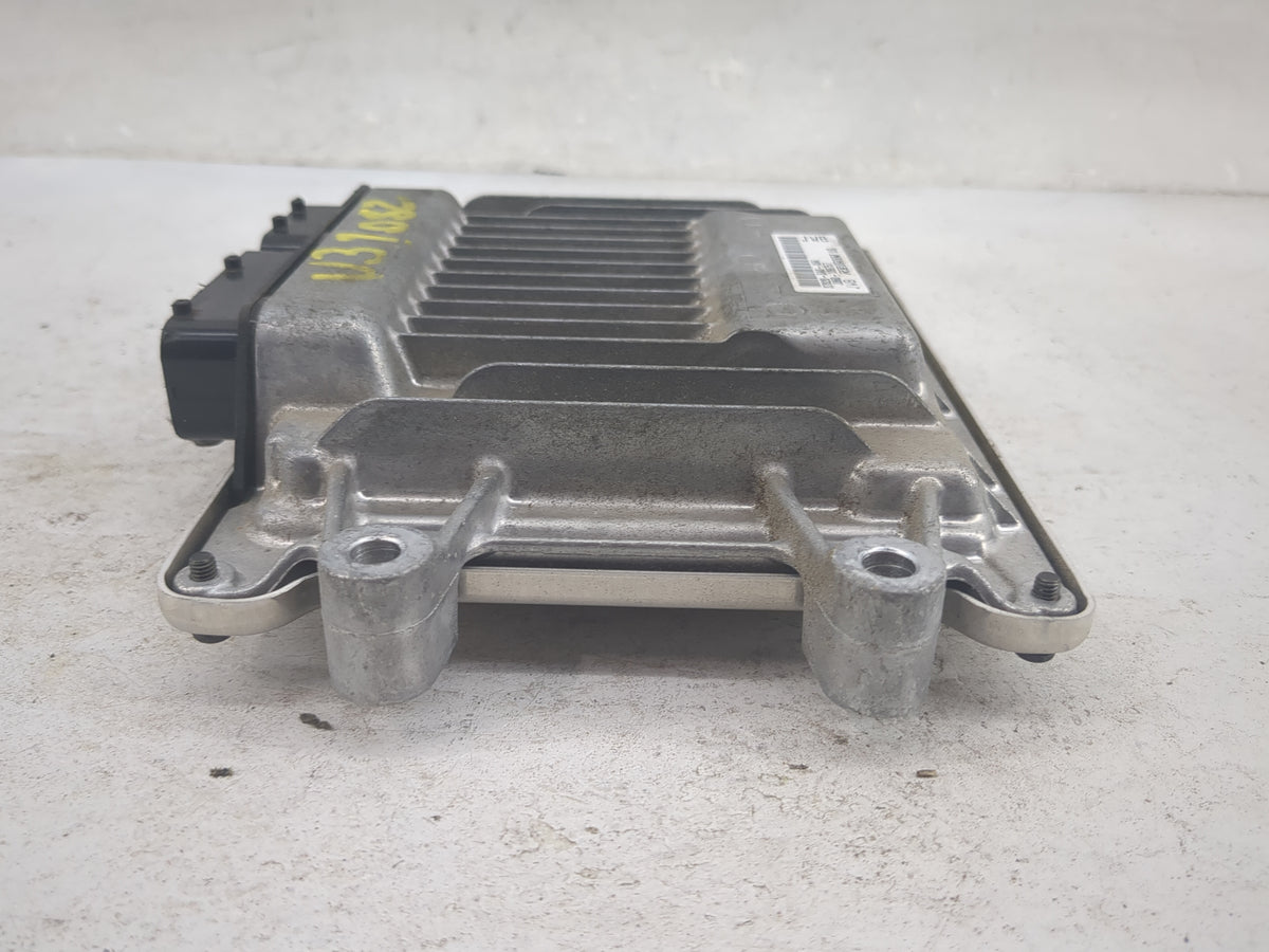 2018-2020 Honda Accord PCM Engine Control Computer ECU ECM PCU OEM P/N:37820-6A0-A64 Fits 2018 2019 2020 OEM Used Auto Parts