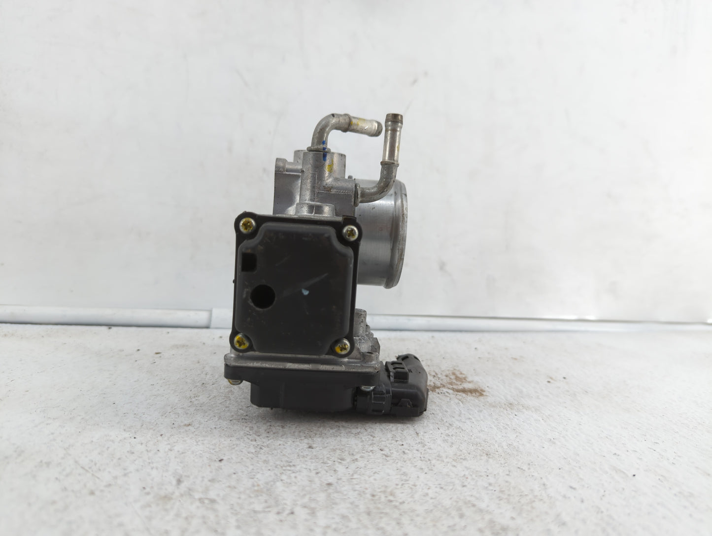 2018-2019 Honda Accord Throttle Body P/N:GMG9A Fits Fits 2016 2017 2018 2019 OEM Used Auto Parts - Oemusedautoparts1.com