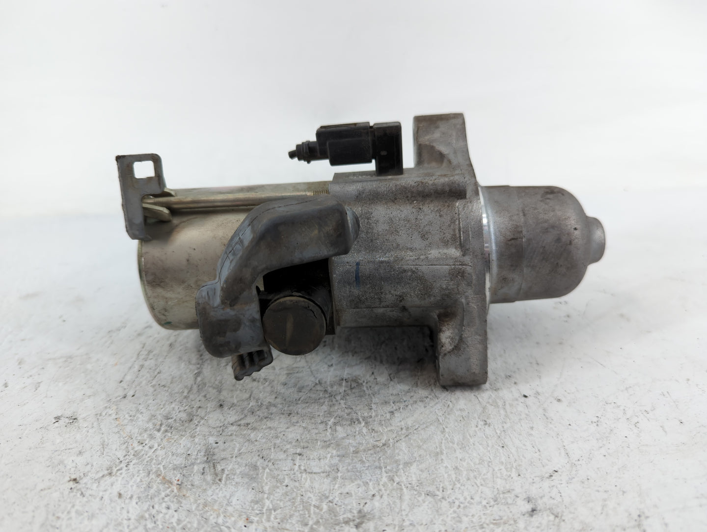 2018-2020 Honda Accord Car Starter Motor Solenoid OEM P/N:SM-75014 Fits Fits 2018 2019 2020 OEM Used Auto Parts - Oemusedaut