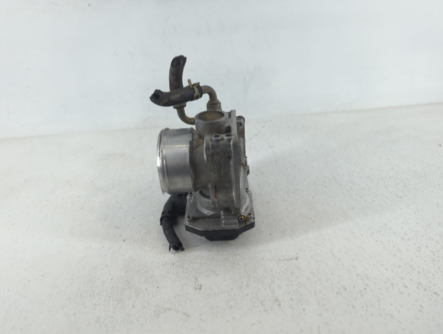 2018-2022 Honda Accord Throttle Body P/N:383385 M80824, GMG9A Fits Fits 2016 2017 2018 2019 2020 2021 2022 OEM Used Auto Par