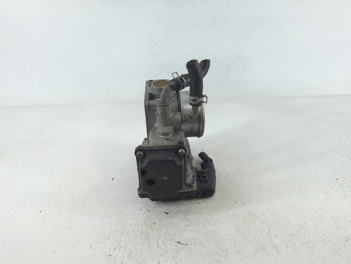 2018-2022 Honda Accord Throttle Body P/N:M22858216420 Fits Fits 2016 2017 2018 2019 2020 2021 2022 OEM Used Auto Parts - Oem