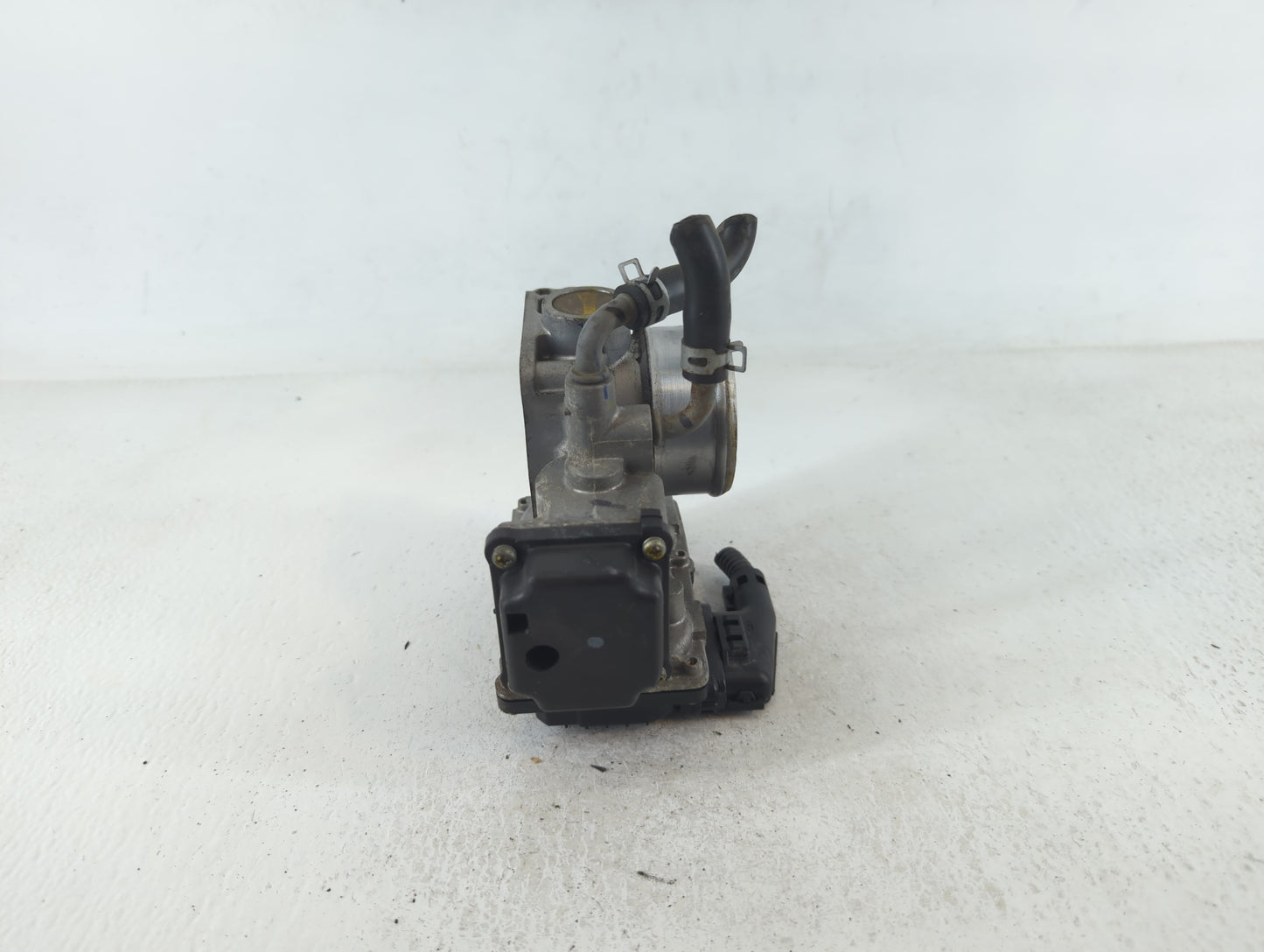 2018-2022 Honda Accord Throttle Body P/N:M22858216420 Fits Fits 2016 2017 2018 2019 2020 2021 2022 OEM Used Auto Parts - Oem