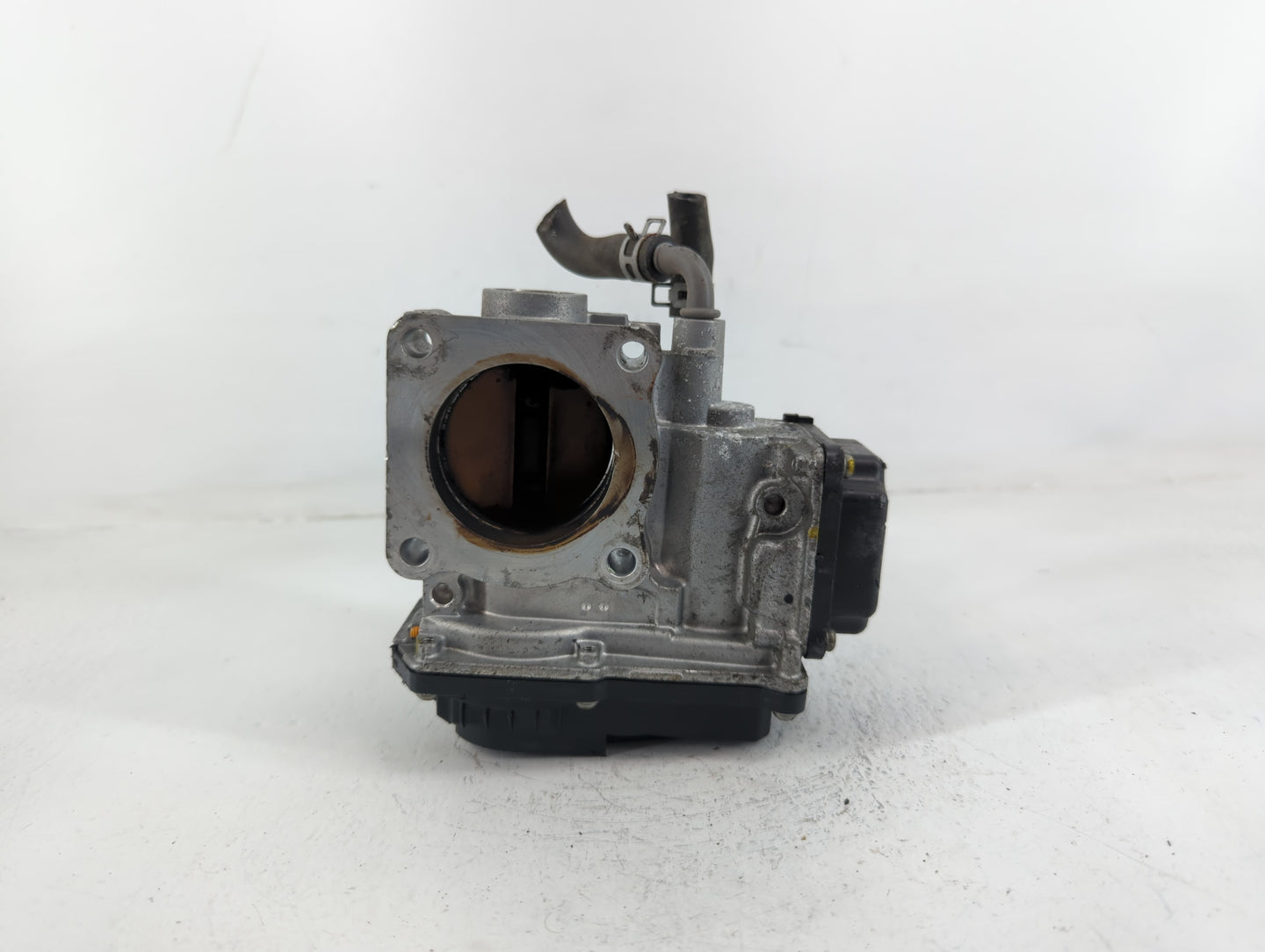 2018-2022 Honda Accord Throttle Body P/N:223322 M80514, GMG9A Fits Fits 2016 2017 2018 2019 2020 2021 2022 OEM Used Auto Par