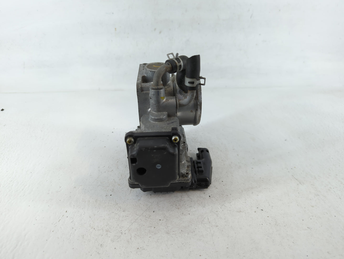 2018-2022 Honda Accord Throttle Body P/N:M22858505561 GMG9A Fits Fits 2016 2017 2018 2019 2020 2021 2022 OEM Used Auto Parts