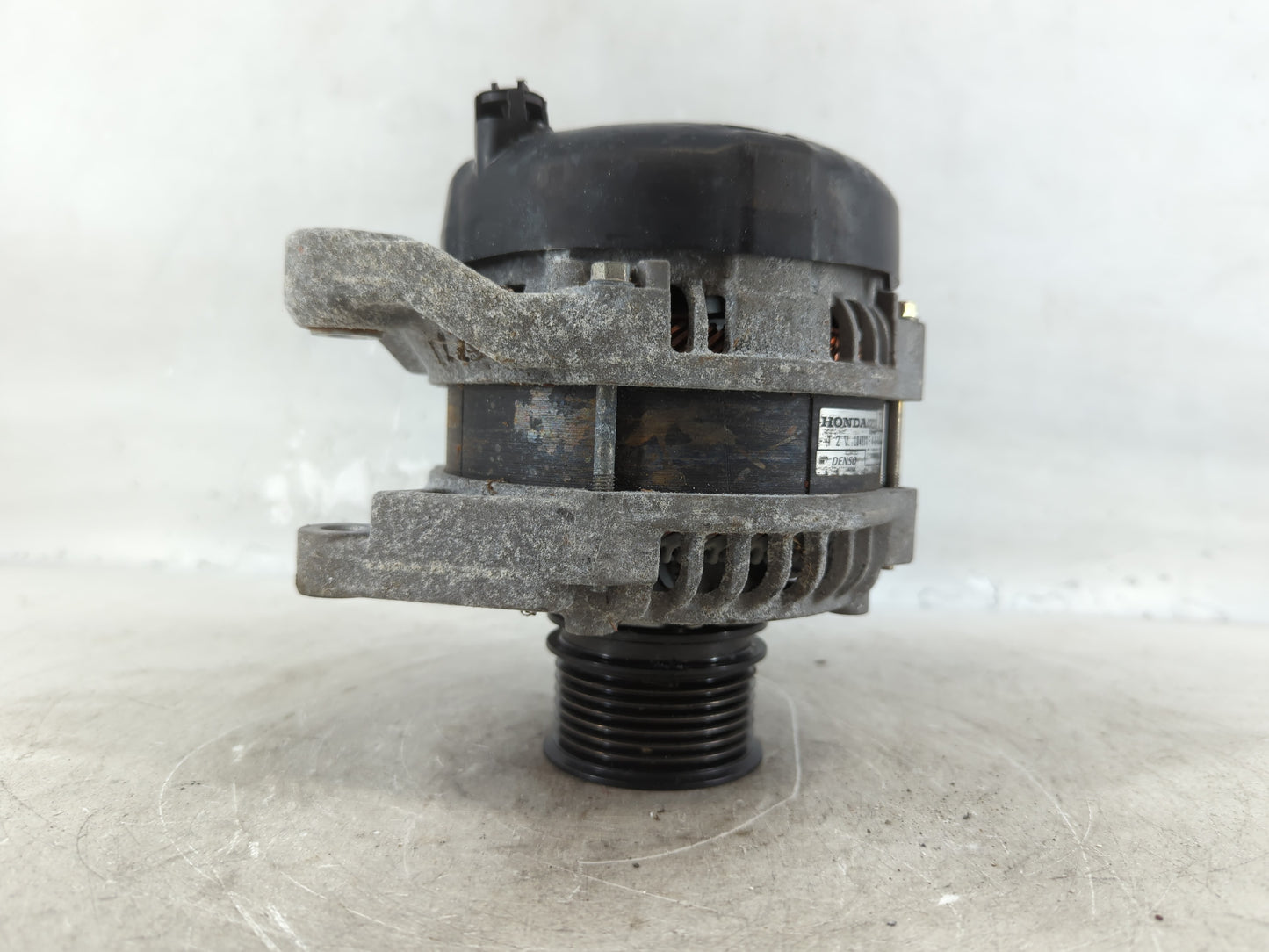 2018-2022 Honda Accord Alternator Replacement Generator Charging Assembly Engine OEM P/N:104211-4340 Fits OEM Used Auto Part