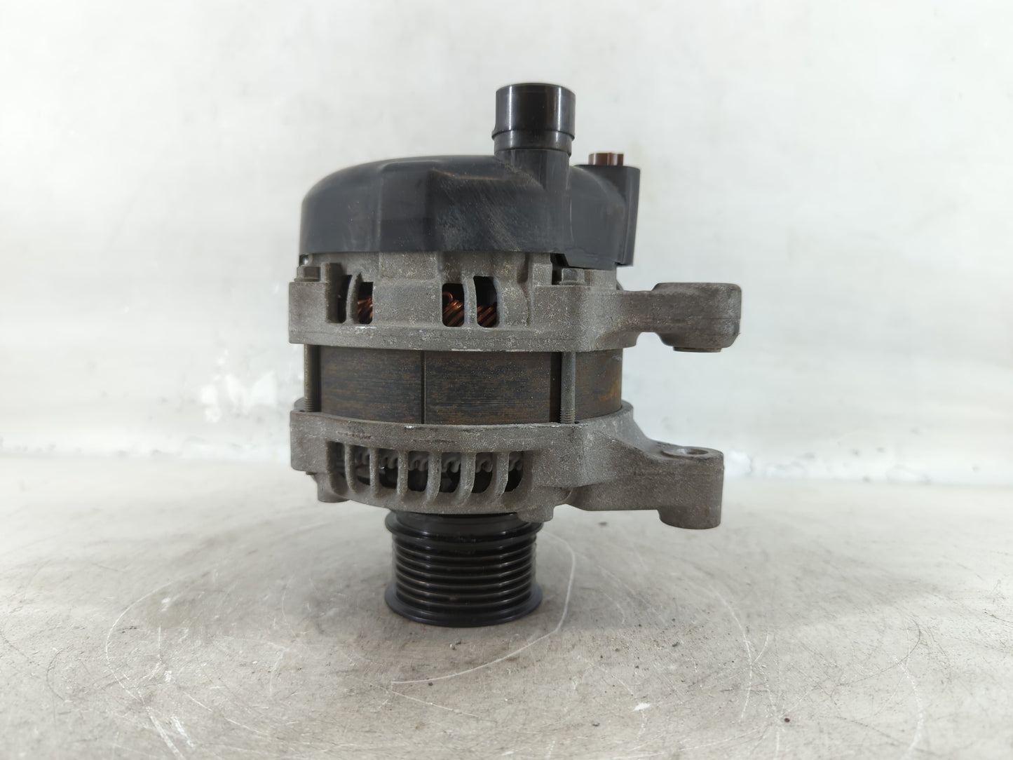 2018-2022 Honda Accord Alternator Replacement Generator Charging Assembly Engine OEM P/N:104211-4340 Fits OEM Used Auto Part
