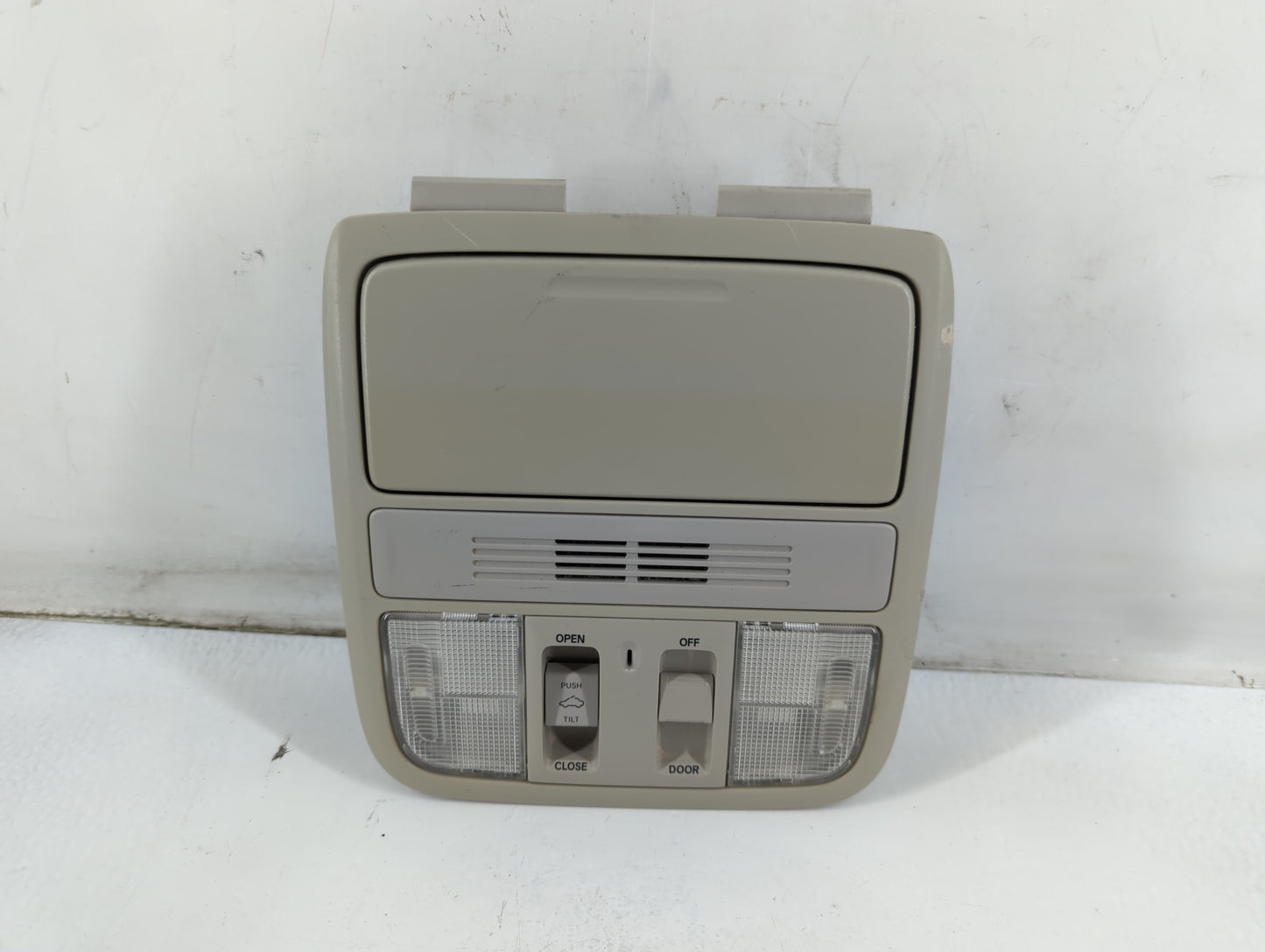 2018 Honda Accord Overhead Roof Console 889048 - Oemusedautoparts1.com