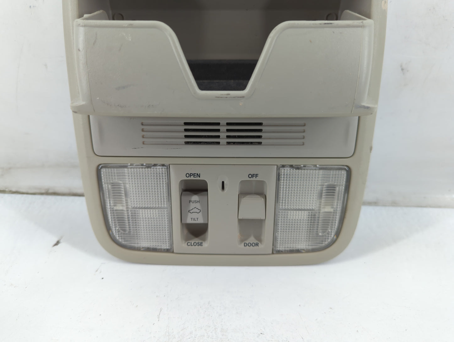 2018 Honda Accord Overhead Roof Console 889048 - Oemusedautoparts1.com