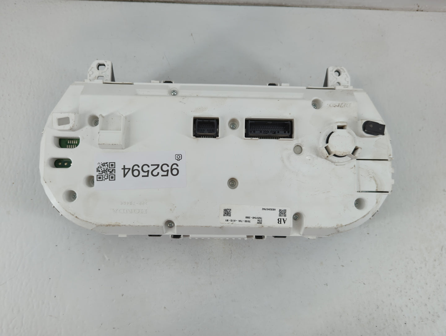 2018-2020 Honda Accord Instrument Cluster Speedometer Gauges P/N:TN257540-3988 78100-TVA-A115-M1 Fits Fits 2018 2019 2020 OE