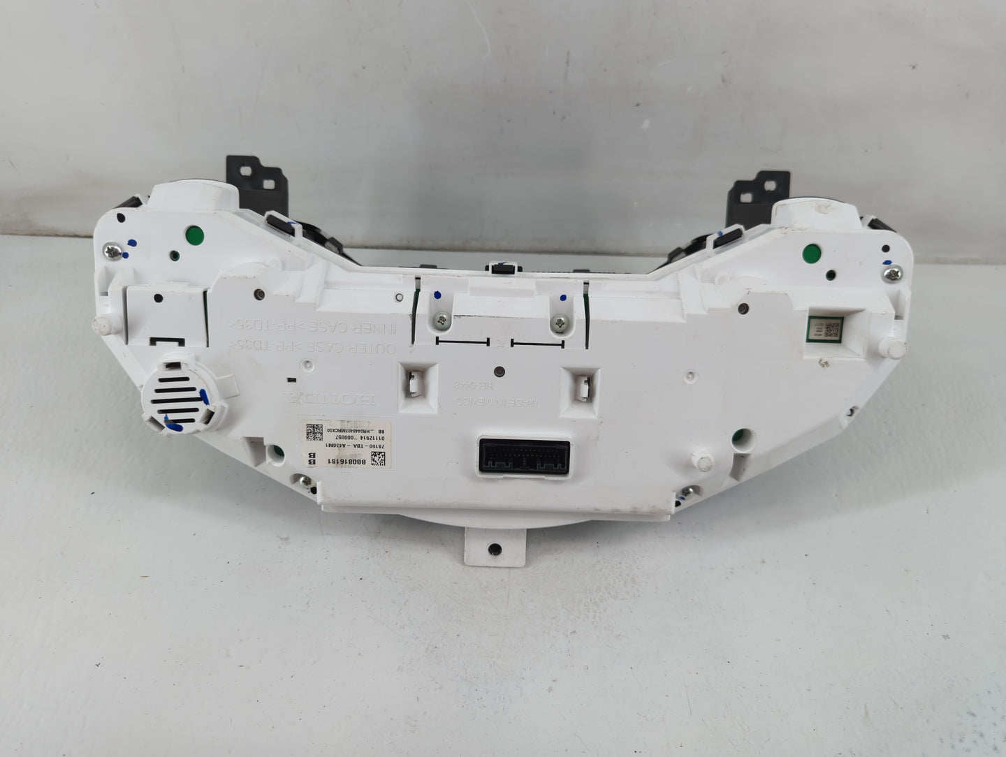 2017-2018 Honda Civic Instrument Cluster Speedometer Gauges P/N:78100-TBA-A430M1 HR0448502 Fits Fits 2017 2018 OEM Used Auto