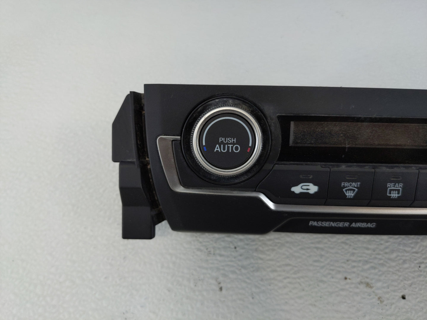 2016-2018 Honda Civic Climate Control Module Temperature AC/Heater Replacement P/N:79600TBAA120M1 Fits Fits 2016 2017 2018 O