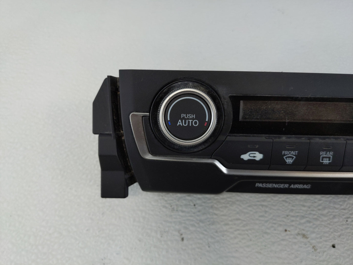 2016-2018 Honda Civic Climate Control Module Temperature AC/Heater Replacement P/N:79600TBAA120M1 Fits Fits 2016 2017 2018 O