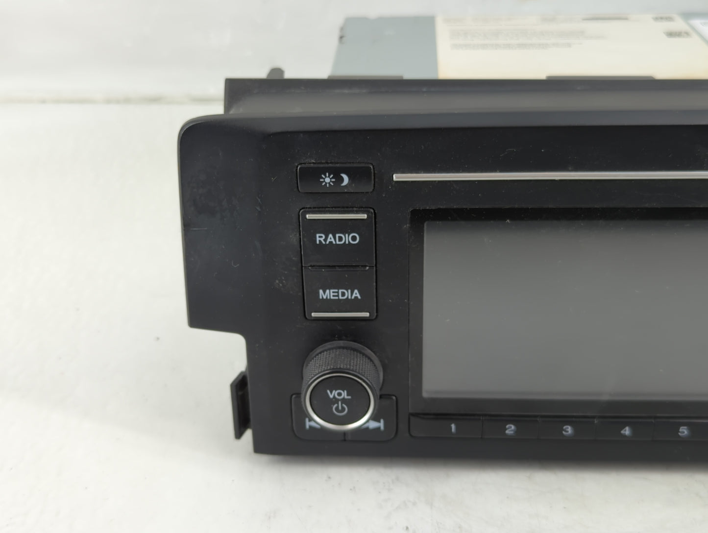 2017-2018 Honda Civic Radio AM FM Cd Player Receiver Replacement P/N:39100-TGG-A620-M1 Fits Fits 2017 2018 OEM Used Auto Par