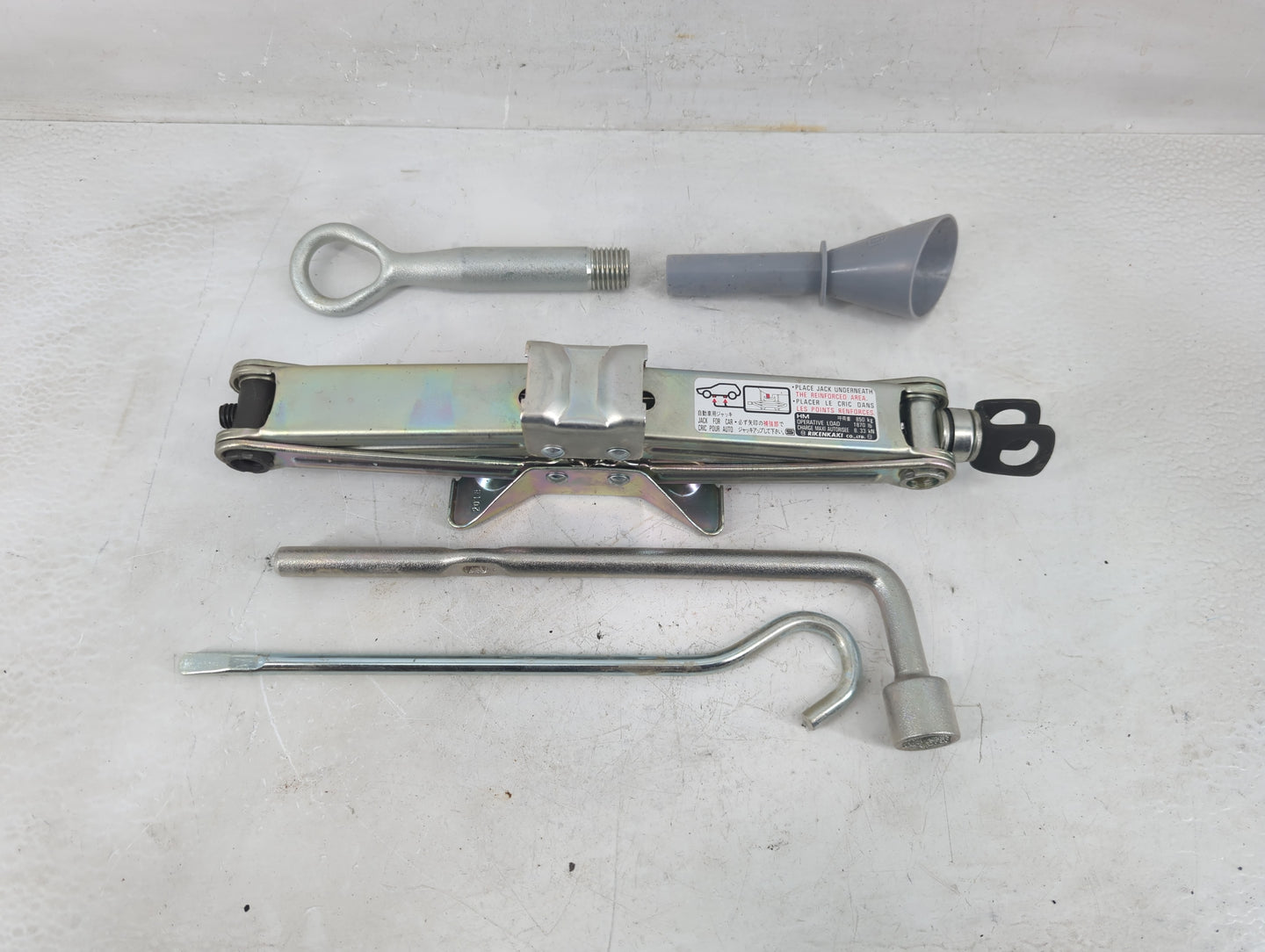 2018 Honda Civic Spare Scissor Car Jack - Oemusedautoparts1.com