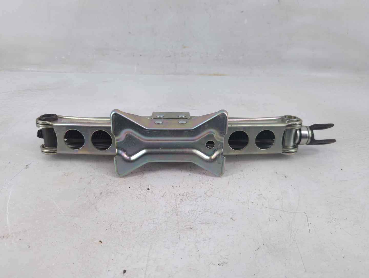 2018 Honda Civic Spare Scissor Car Jack - Oemusedautoparts1.com