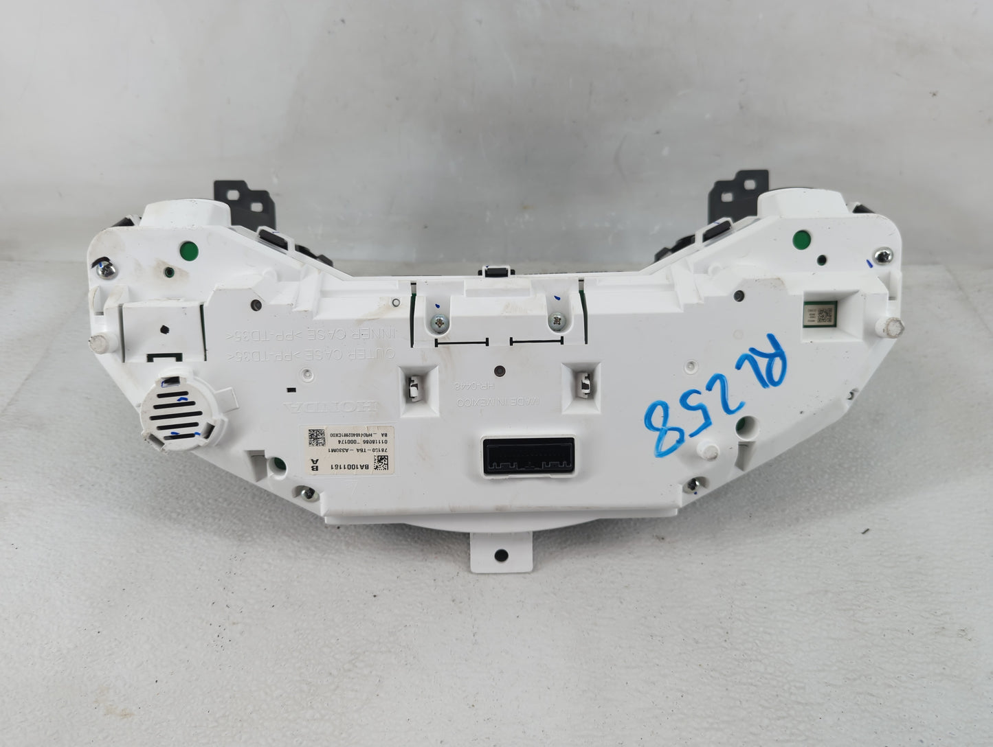 2016-2018 Honda Civic Instrument Cluster Speedometer Gauges P/N:78100-TBA-A330M1 Fits Fits 2016 2017 2018 OEM Used Auto Part