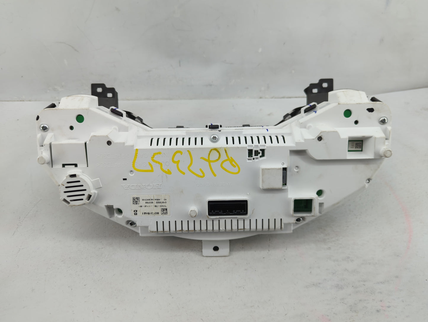 2017-2018 Honda Civic Instrument Cluster Speedometer Gauges P/N:78100-TLA-C214-M1 Miles: Fits Fits 2017 2018 OEM Used Auto P