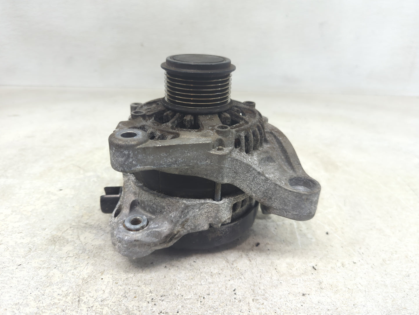 2016-2022 Honda Civic Alternator Replacement Generator Charging Assembly Engine OEM P/N:104211-3910 Fits OEM Used Auto Parts