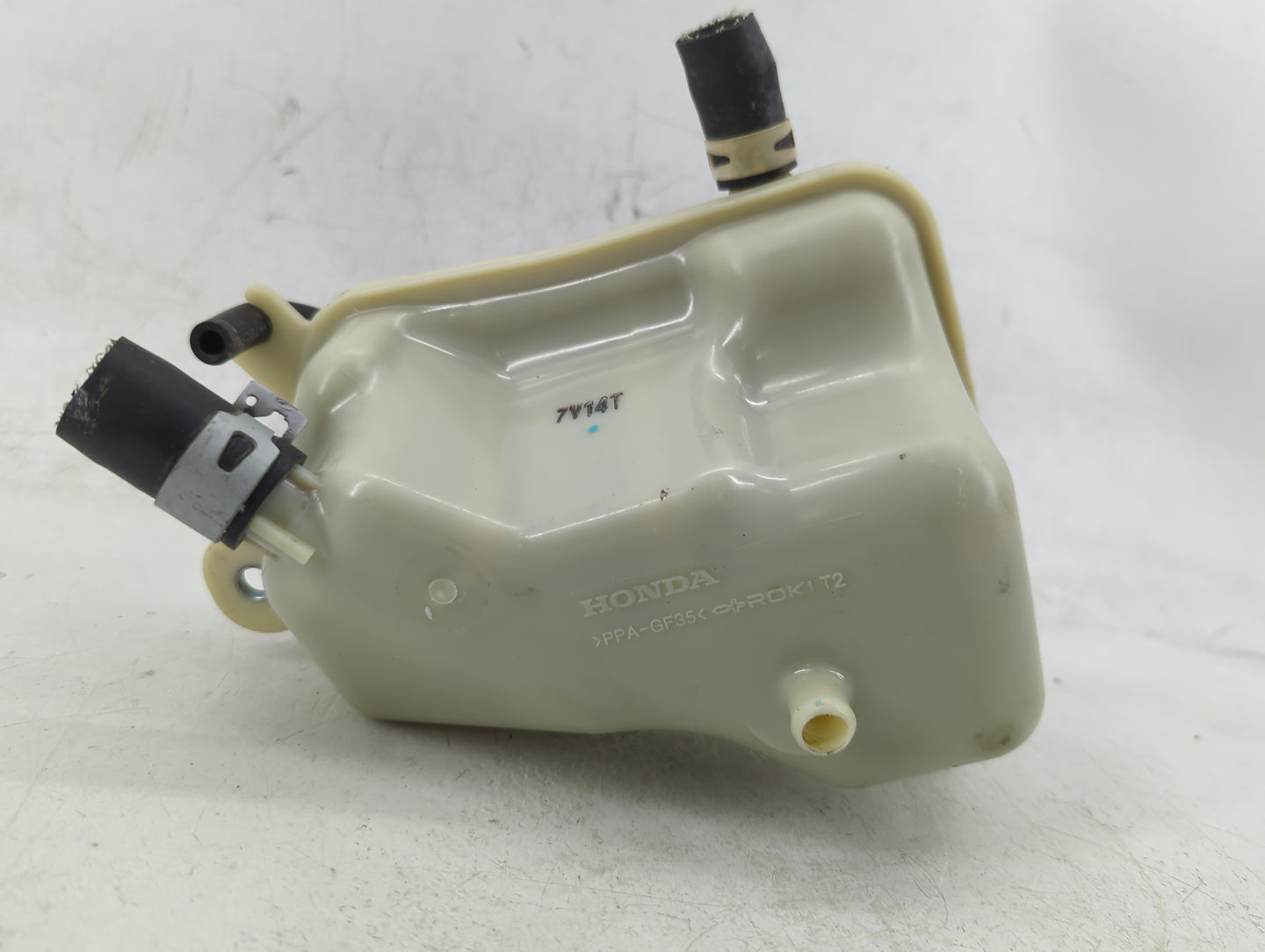 2016-2021 Honda Civic Radiator Coolant Overflow Expansion Tank Bottle - Oemusedautoparts1.com