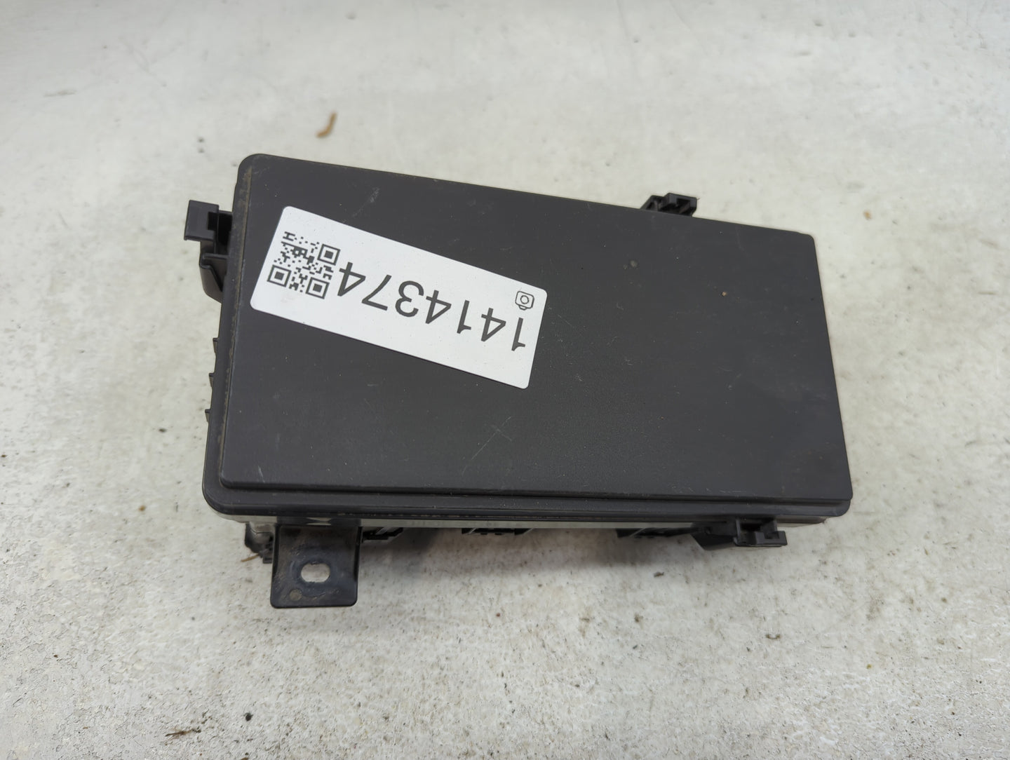 2017-2019 Honda Civic Fusebox Fuse Box Panel Relay Module P/N:TBA A210 A2 Fits Fits 2017 2018 2019 OEM Used Auto Parts - Oem