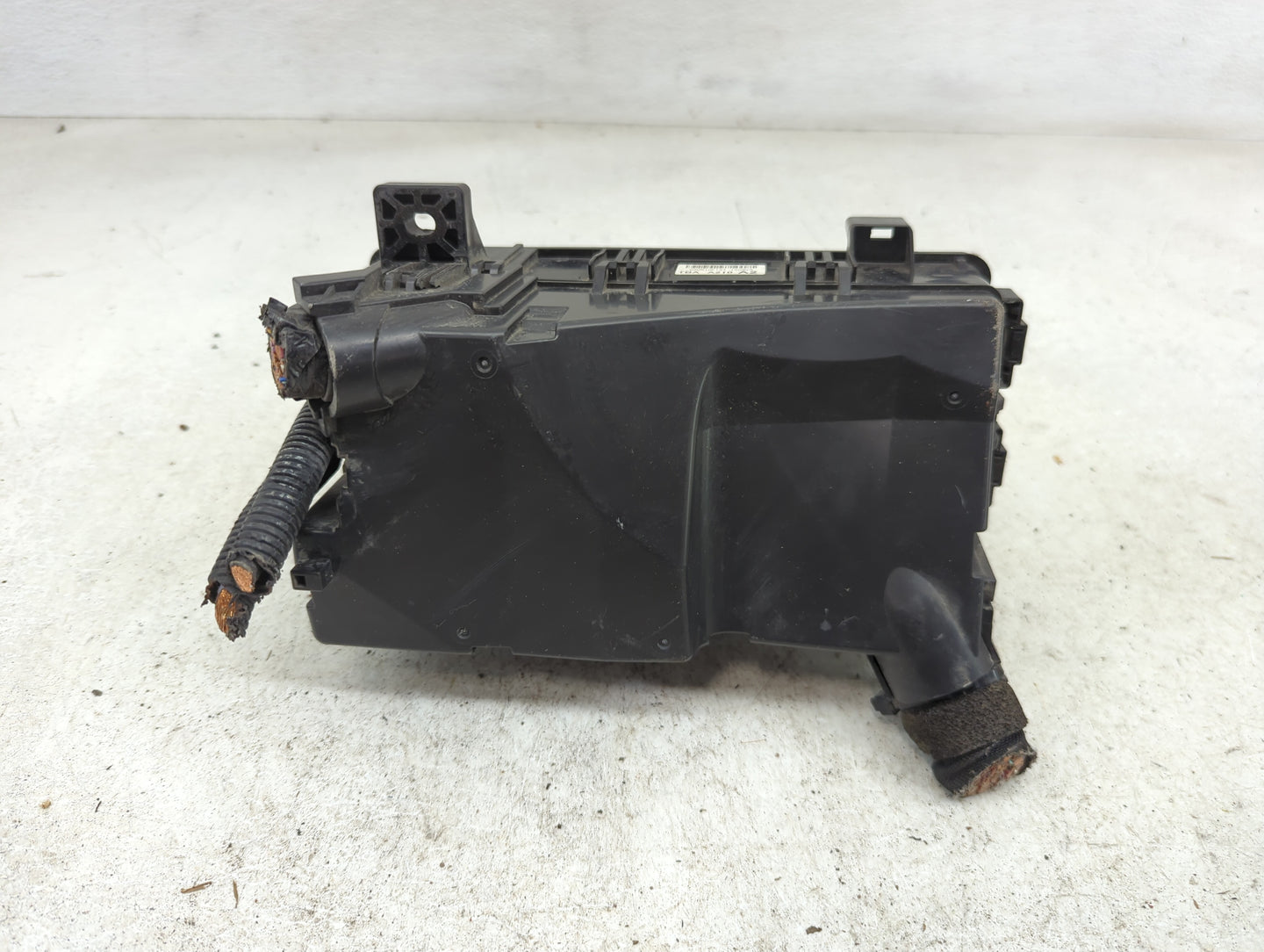 2017-2019 Honda Civic Fusebox Fuse Box Panel Relay Module P/N:TBA A210 A2 Fits Fits 2017 2018 2019 OEM Used Auto Parts - Oem