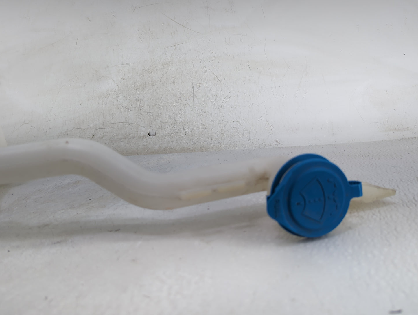 2018 Honda Civic Windshield Washer Fluid Reservoir Bottle Oem White - Oemusedautoparts1.com