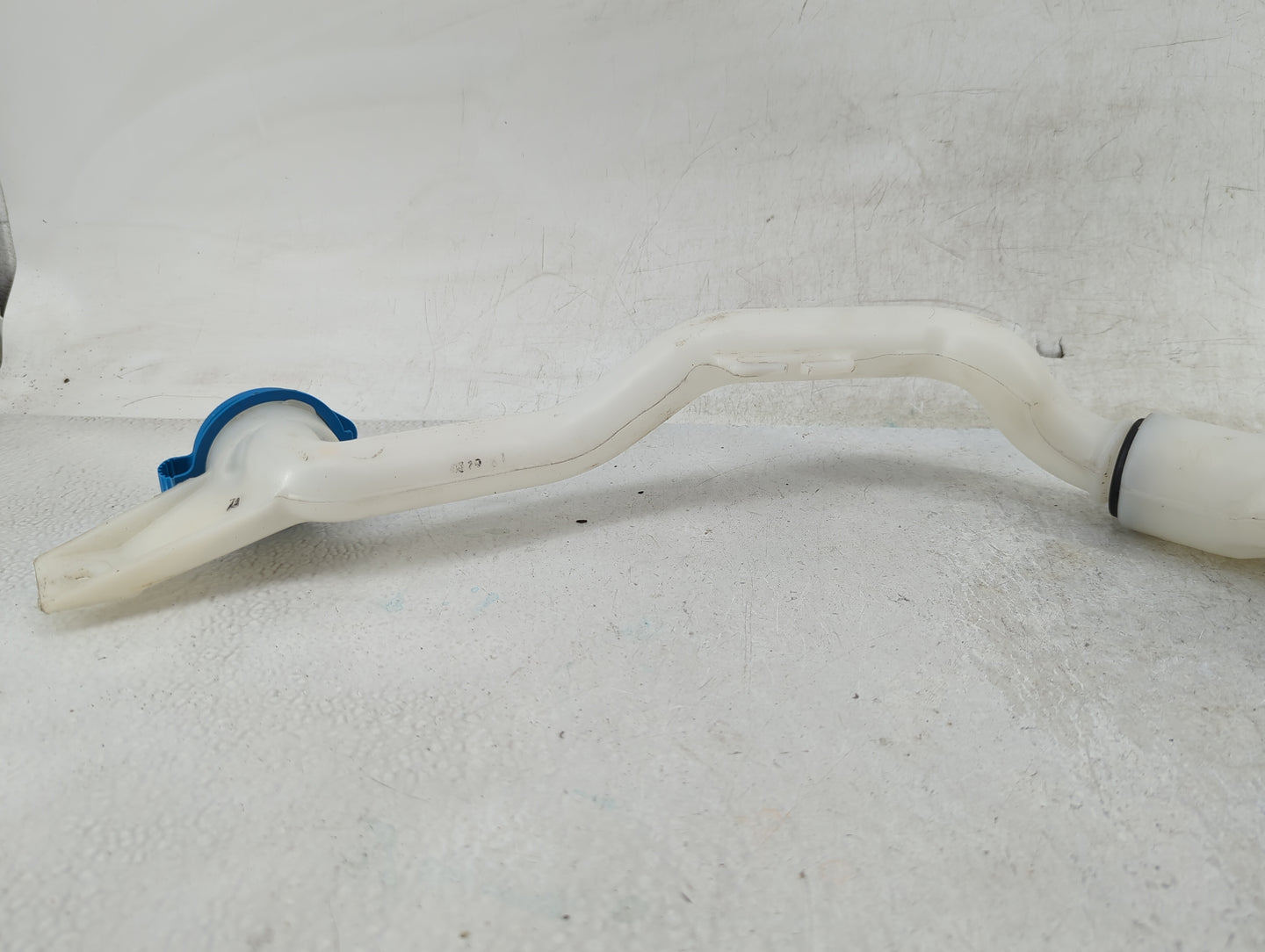 2018 Honda Civic Windshield Washer Fluid Reservoir Bottle Oem White - Oemusedautoparts1.com