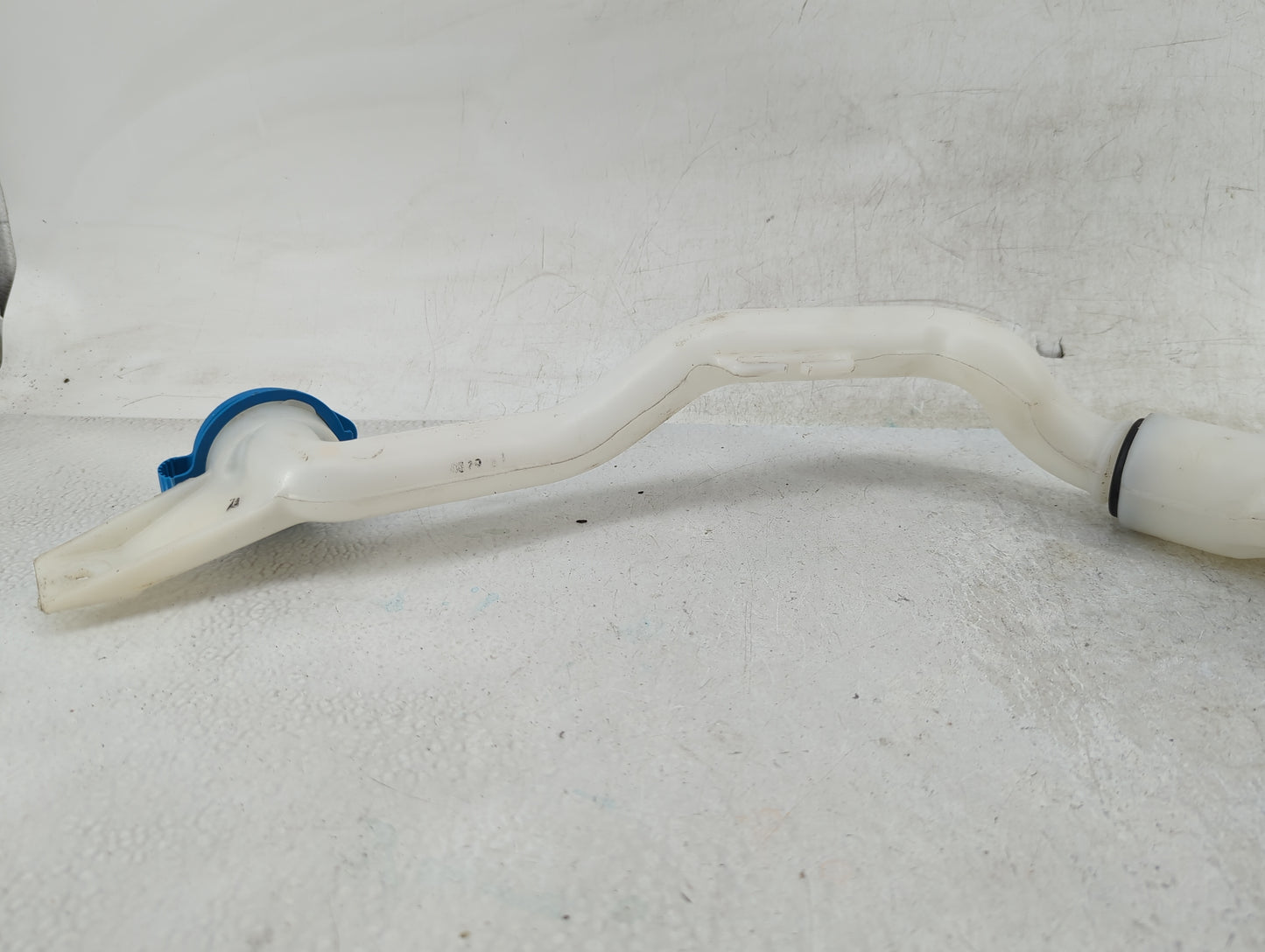 2018 Honda Civic Windshield Washer Fluid Reservoir Bottle Oem White - Oemusedautoparts1.com