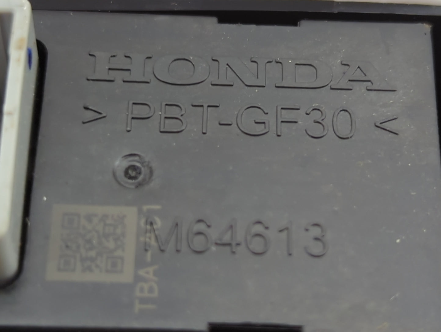 2017-2021 Honda Civic Passenger Right Power Window Switch - Oemusedautoparts1.com