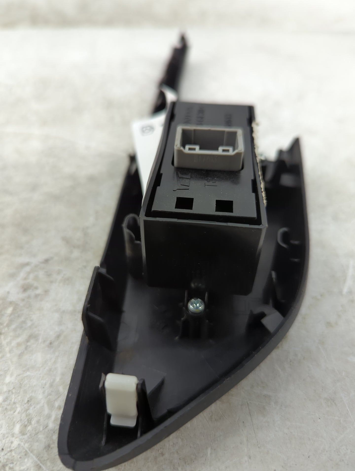 2017-2021 Honda Civic Passenger Right Power Window Switch - Oemusedautoparts1.com