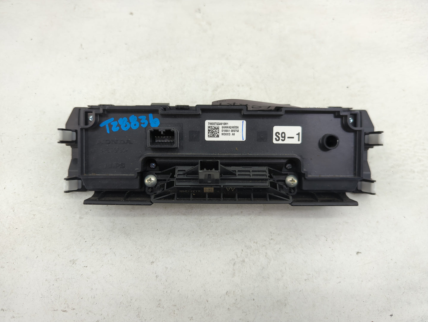 2016-2021 Honda Civic Climate Control Module Temperature AC/Heater Replacement P/N:79600TGGA610M1 SANWA2A605A Fits OEM Used 