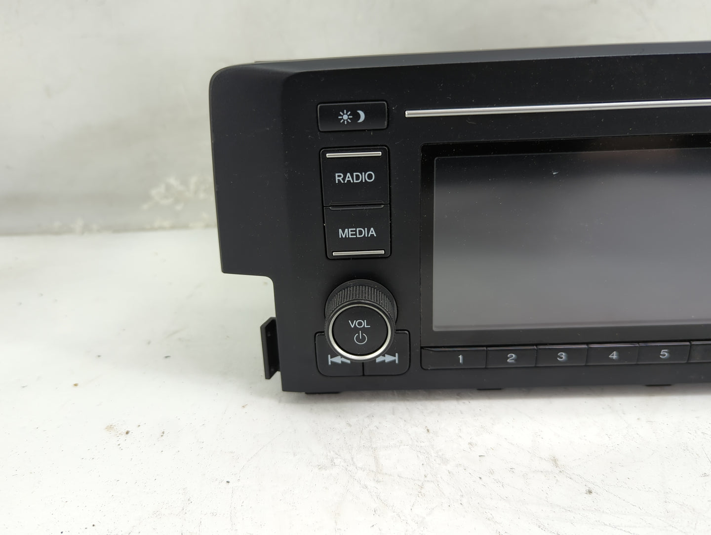 2018 Honda Civic Radio AM FM Cd Player Receiver Replacement P/N:39100-TGG-A510-M1 Fits OEM Used Auto Parts - Oemusedautopart