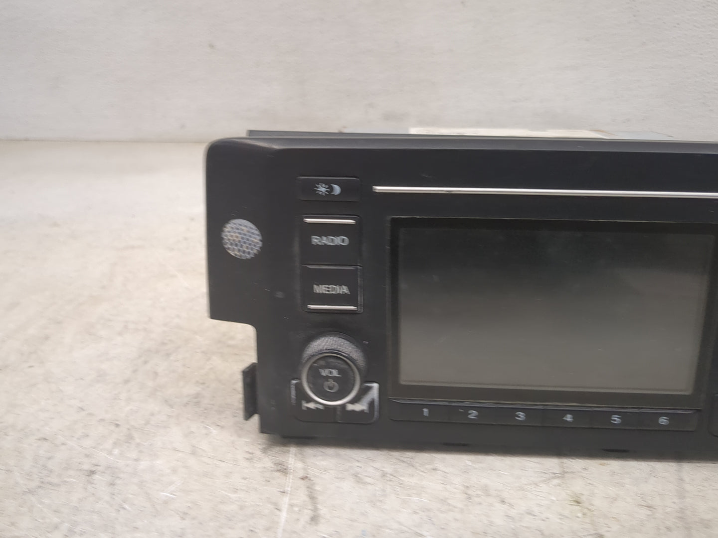 2018 Honda Civic Radio AM FM Cd Player Receiver Replacement P/N:39101-TBA-A41 CY-VH1RNJAX Fits OEM Used Auto Parts - Oemused
