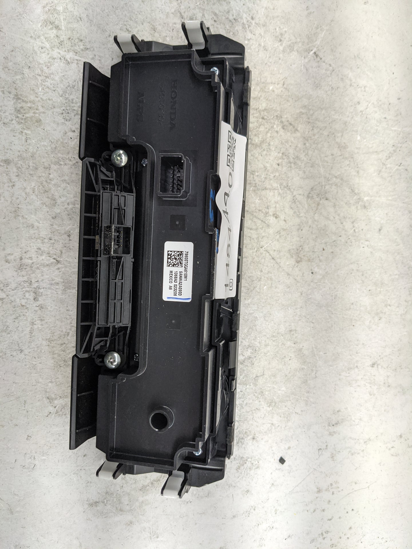 2016-2021 Honda Civic Climate Control Module Temperature AC/Heater Replacement P/N:79600TGGA610M1 SANWA2A090D Fits OEM Used 