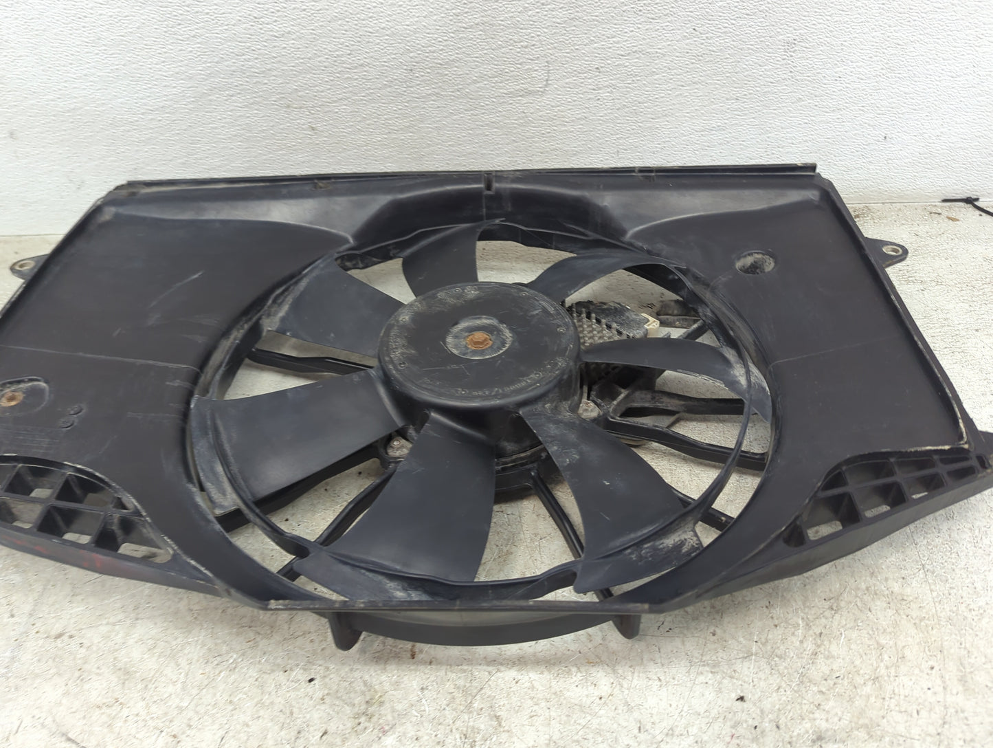 2016-2021 Honda Civic Electric Radiator Cooling Fan Motor Assembly Fits Fits 2016 2017 2018 2019 2020 2021 OEM Used Auto Par