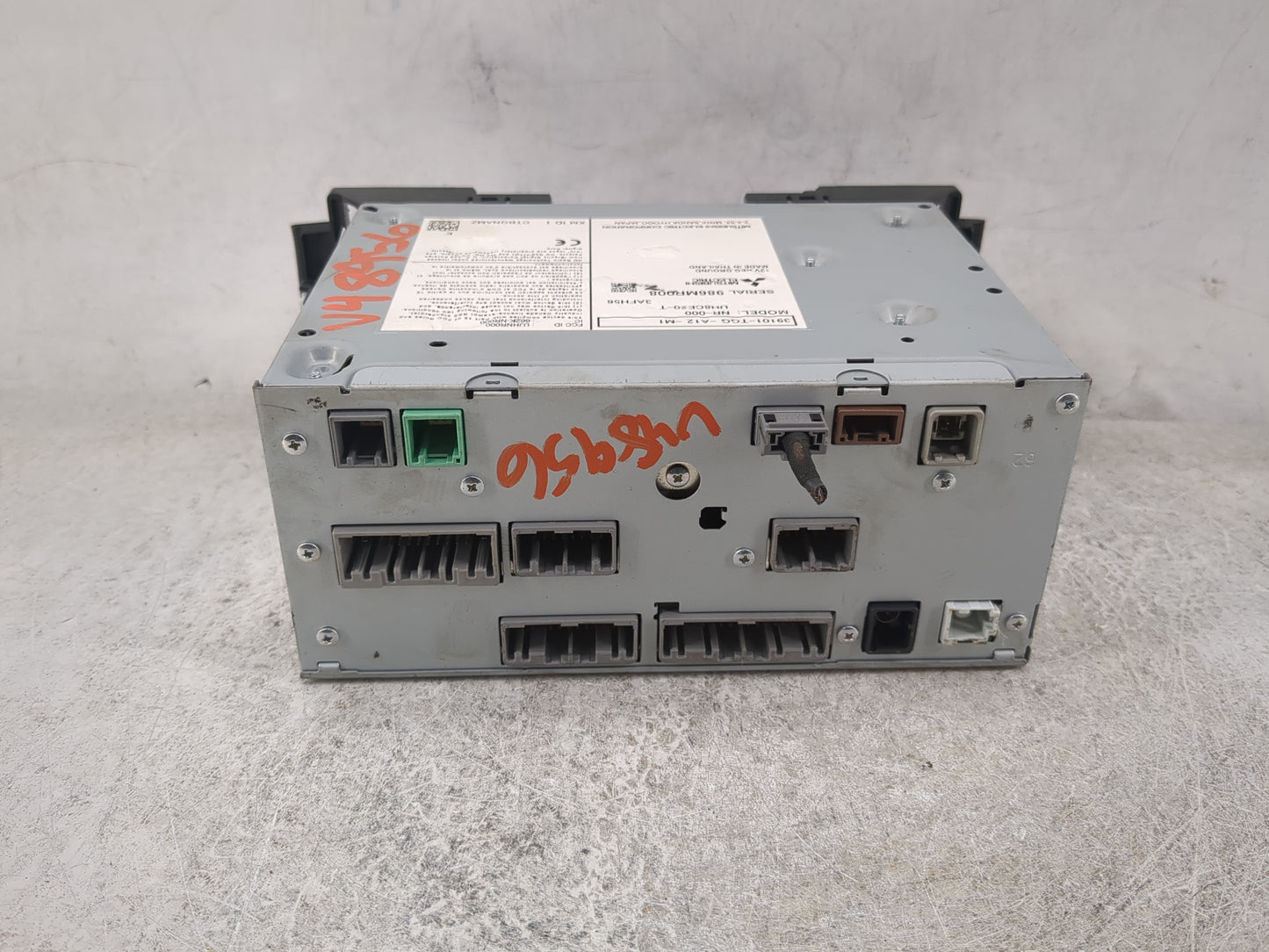 2018 Honda Civic Radio AM FM Cd Player Receiver Replacement P/N:39101-TGG-A12-M1 NR-000, UH8CE20-T Fits OEM Used Auto Parts 