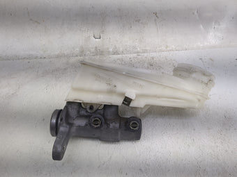 compare product 2016-2021 Honda Civic Brake Master Cylinder 1498111
