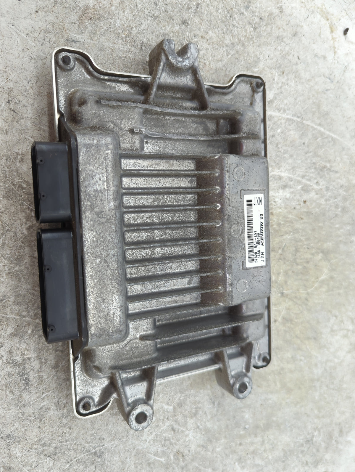 2018 Honda Civic PCM Engine Control Computer ECU ECM PCU OEM P/N:37820-5AJ-L51 Fits OEM Used Auto Parts - Oemusedautoparts1.