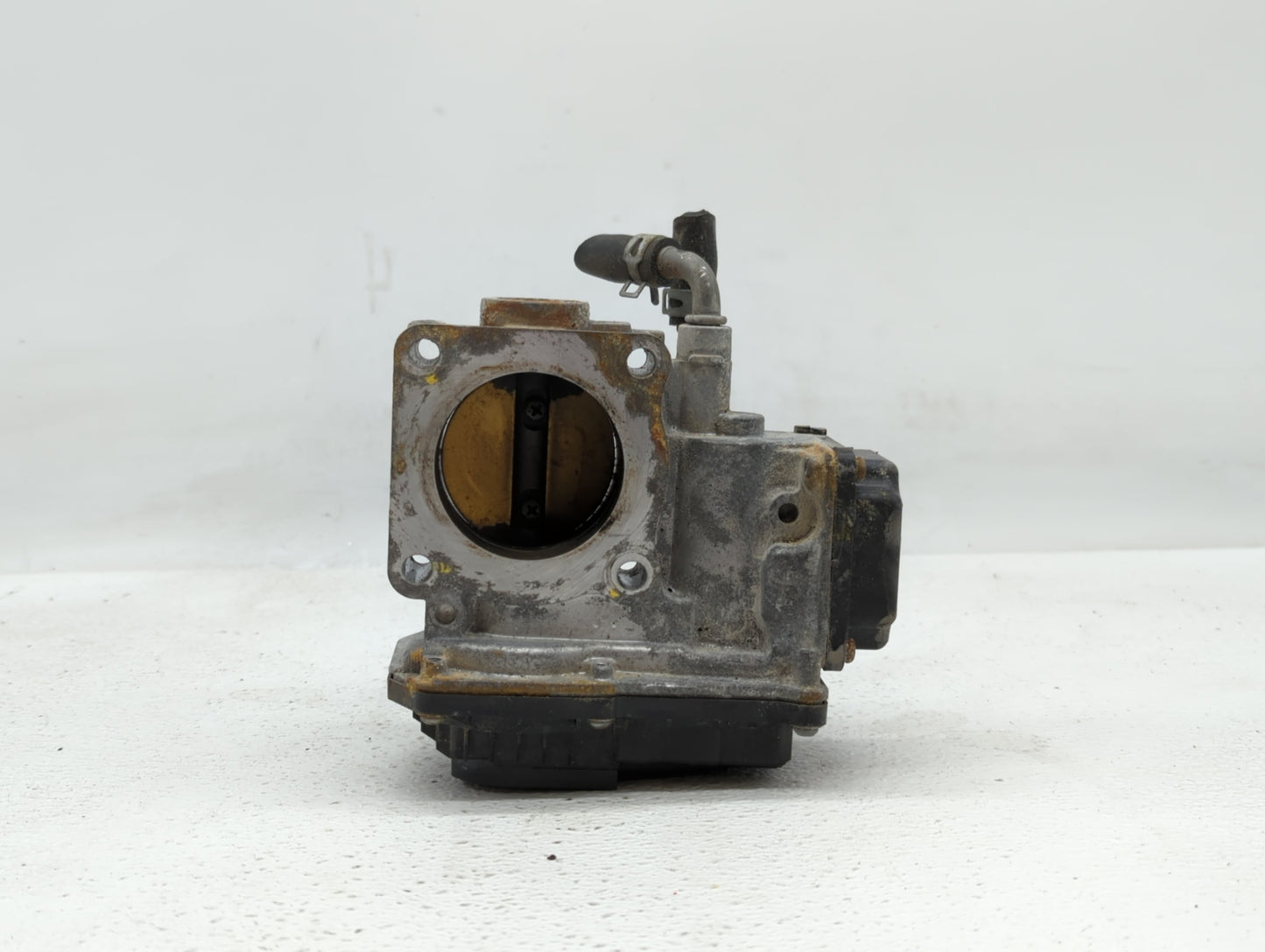 2016-2019 Honda Civic Throttle Body P/N:GMG9A Fits Fits 2016 2017 2018 2019 OEM Used Auto Parts - Oemusedautoparts1.com