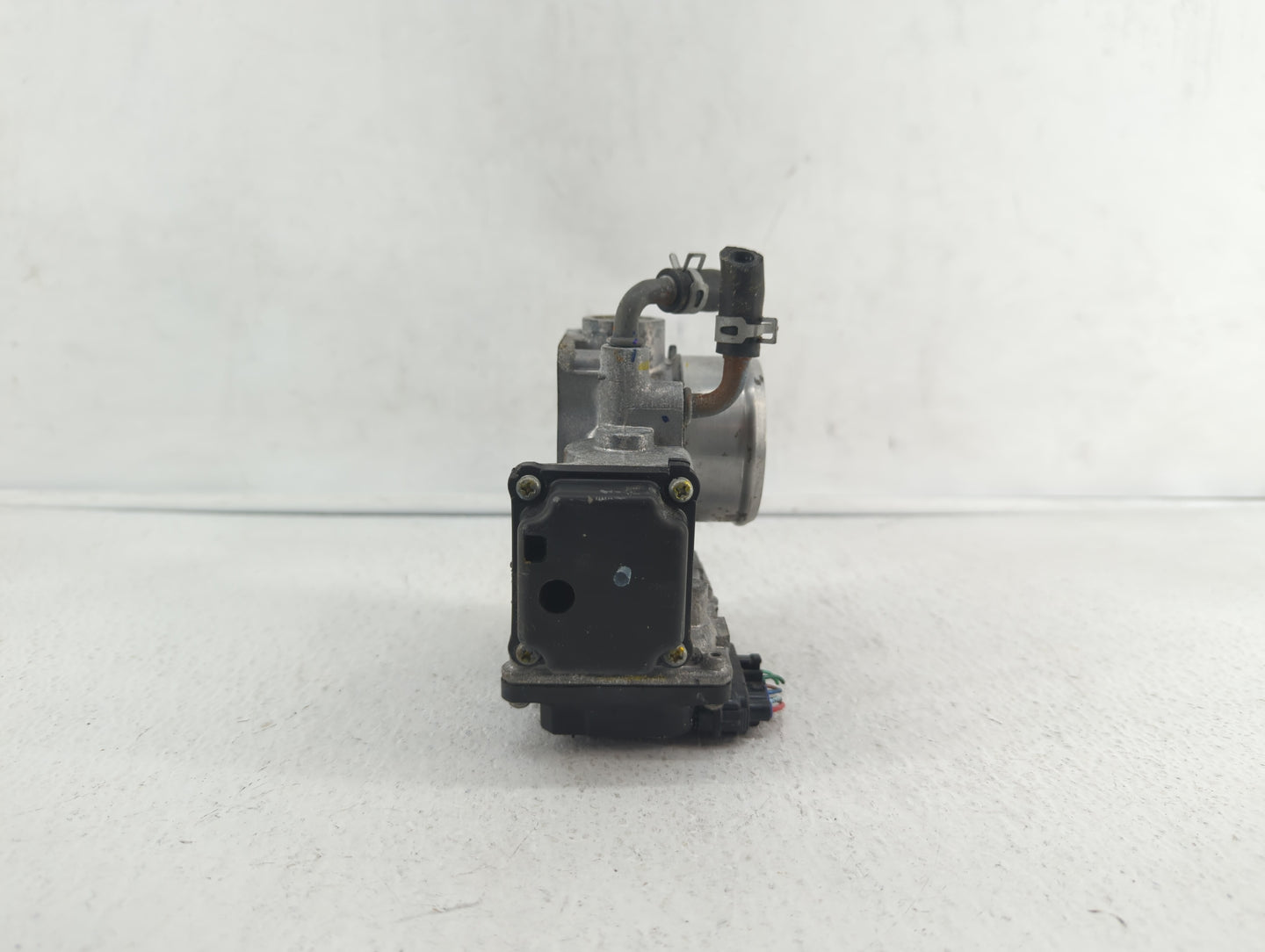 2016-2019 Honda Civic Throttle Body P/N:GMG9A Fits Fits 2016 2017 2018 2019 OEM Used Auto Parts - Oemusedautoparts1.com