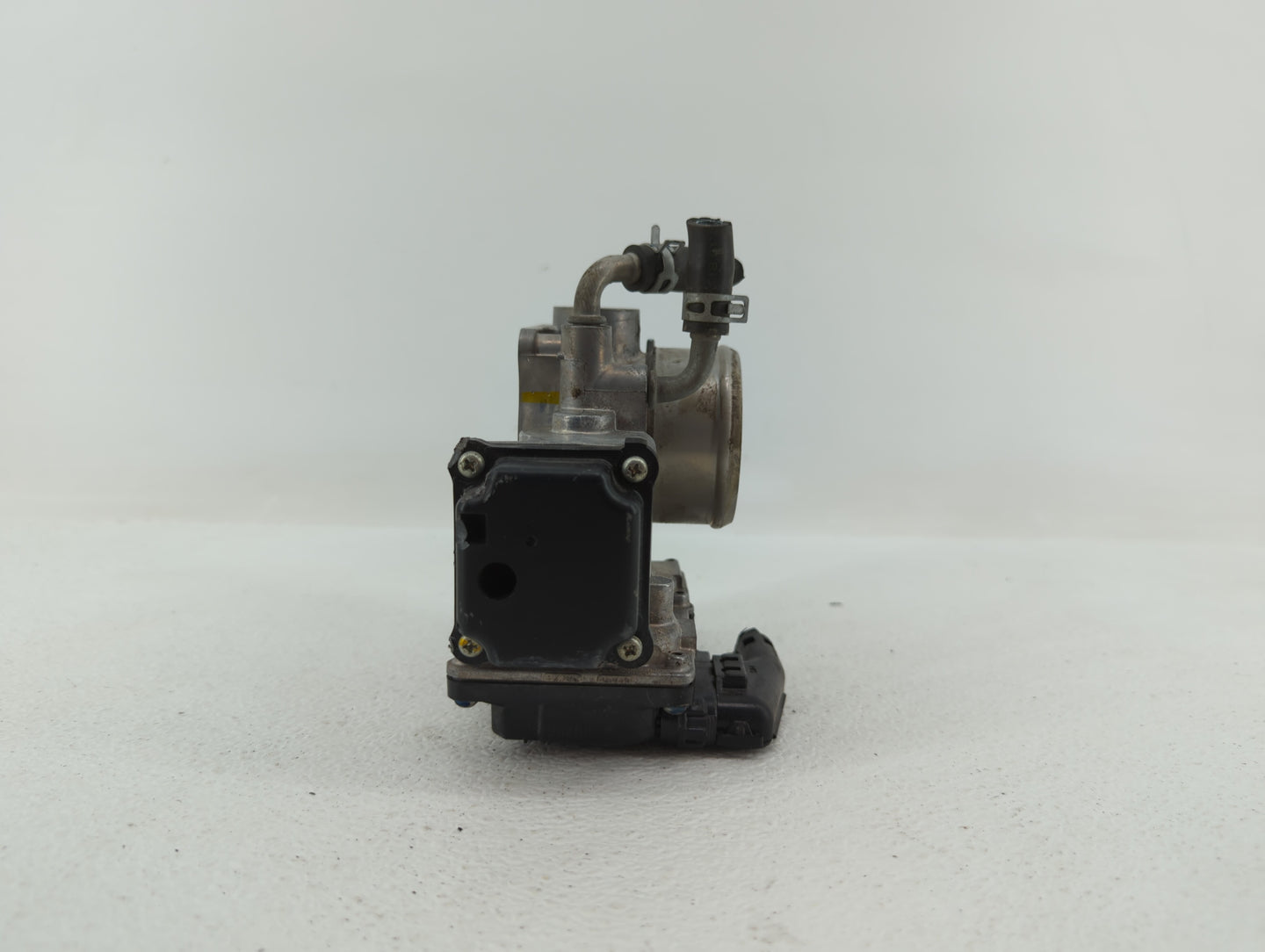2016-2019 Honda Civic Throttle Body P/N:GMG9A Fits Fits 2016 2017 2018 2019 OEM Used Auto Parts - Oemusedautoparts1.com