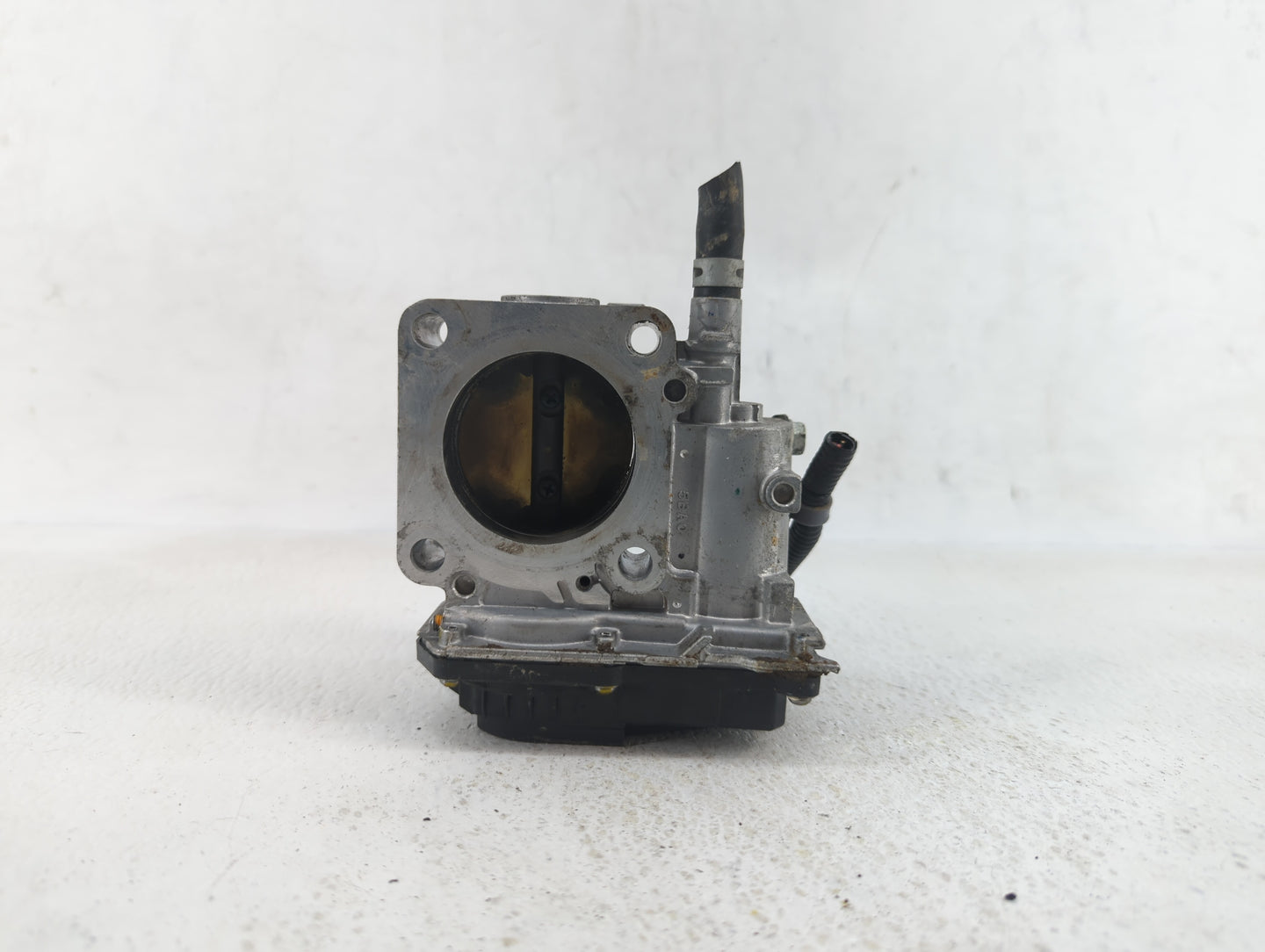 2016-2019 Honda Civic Throttle Body P/N:GMH1A Fits Fits 2016 2017 2018 2019 OEM Used Auto Parts - Oemusedautoparts1.com