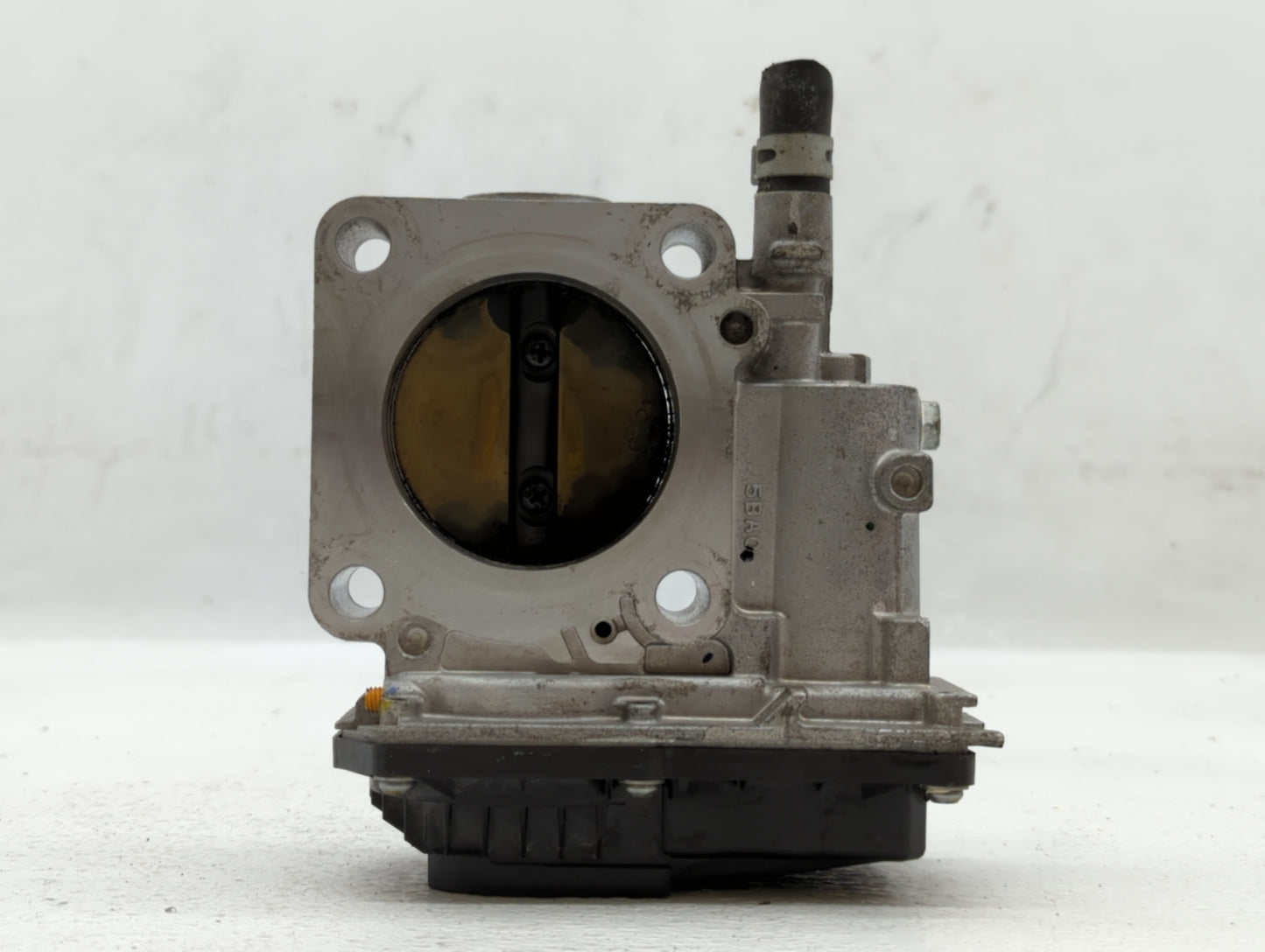 2016-2022 Honda Civic Throttle Body P/N:GMH1A M80109 Fits Fits 2016 2017 2018 2019 2020 2021 2022 OEM Used Auto Parts - Oemu