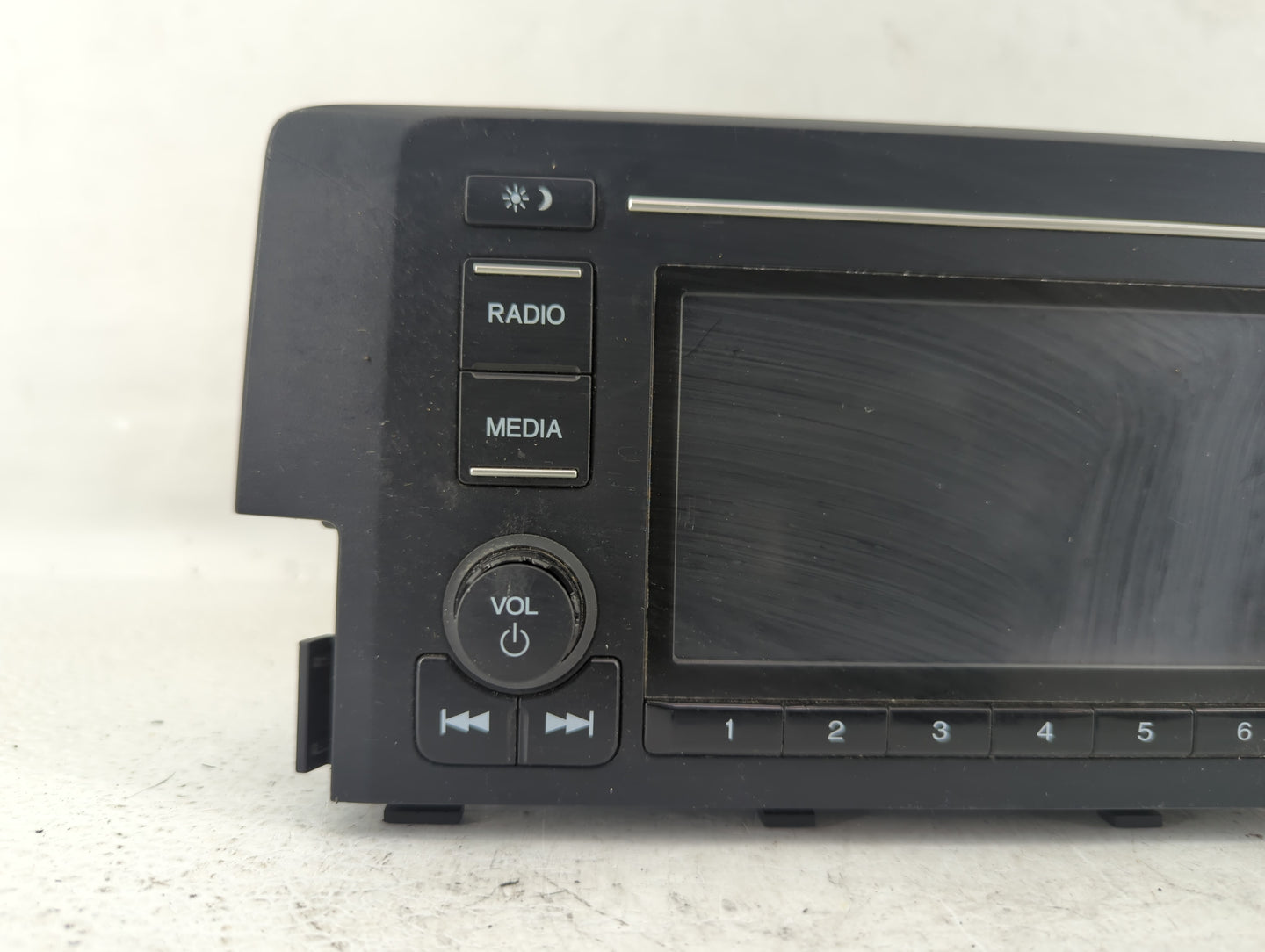 2018-2018 Honda Civic Am Fm Cd Player Radio Receiver - Oemusedautoparts1.com