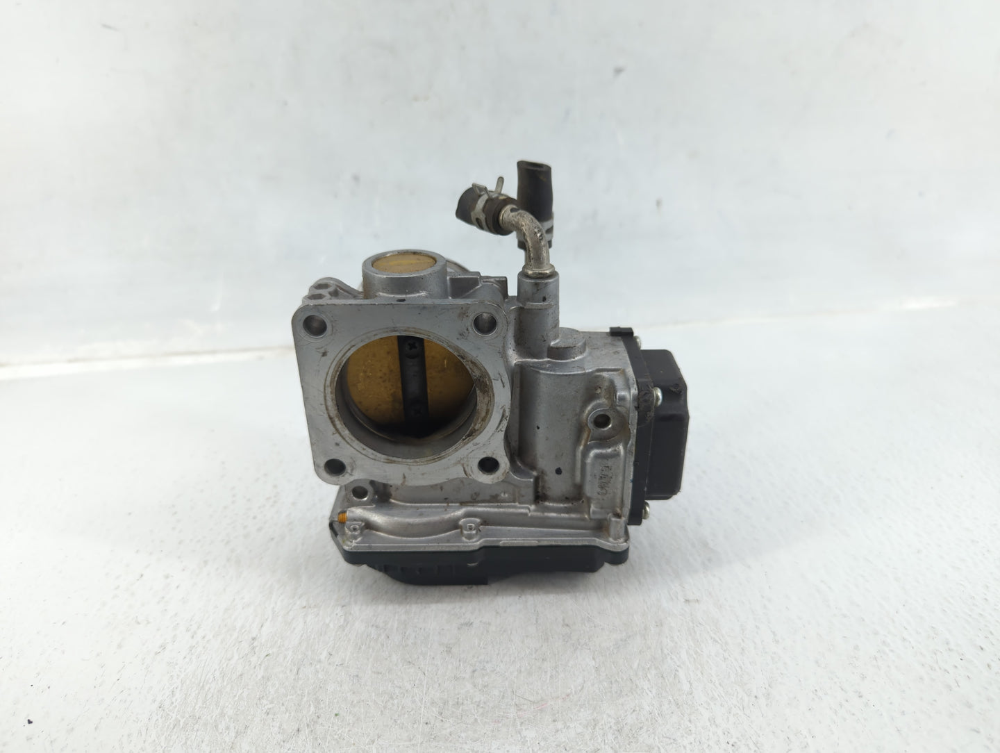 2016-2022 Honda Civic Throttle Body P/N:M22858420793 Fits Fits 2016 2017 2018 2019 2020 2021 2022 OEM Used Auto Parts - Oemu